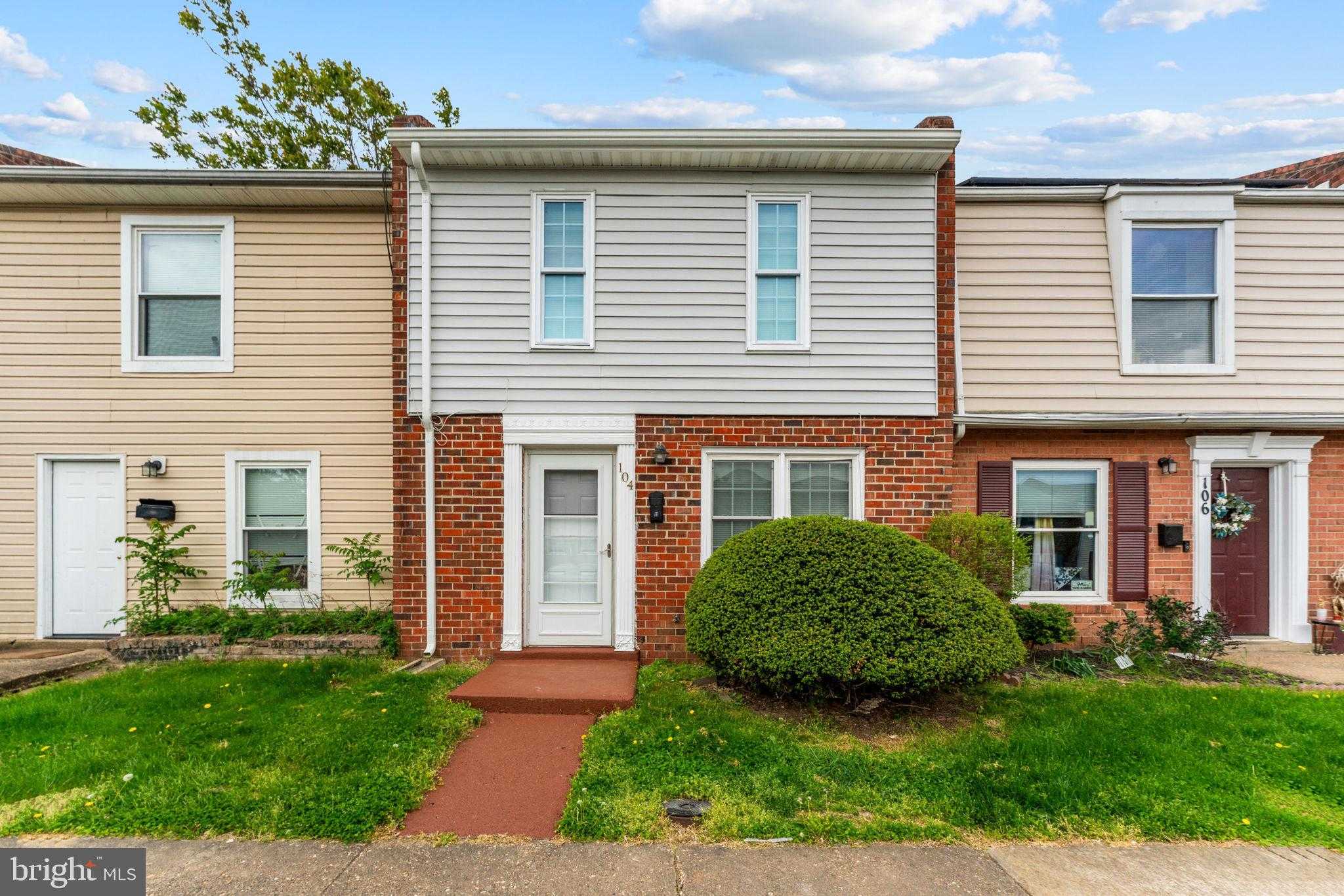 104 Hickok Cir, Fredericksburg