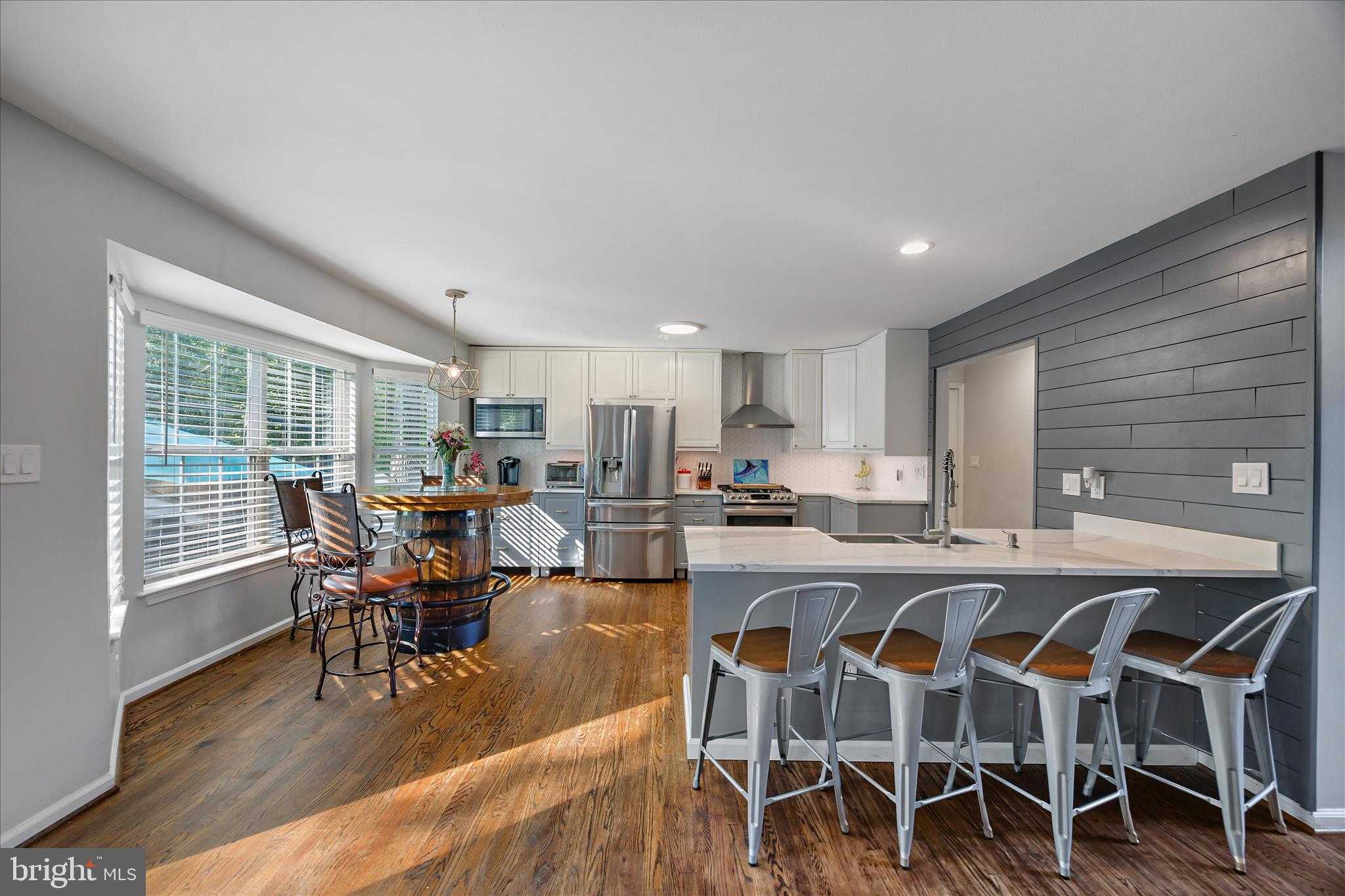 8111 Sagamore Way, Pasadena