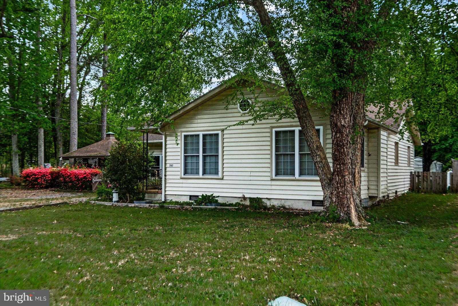 797 Forest Grove Rd, Colonial Beach
