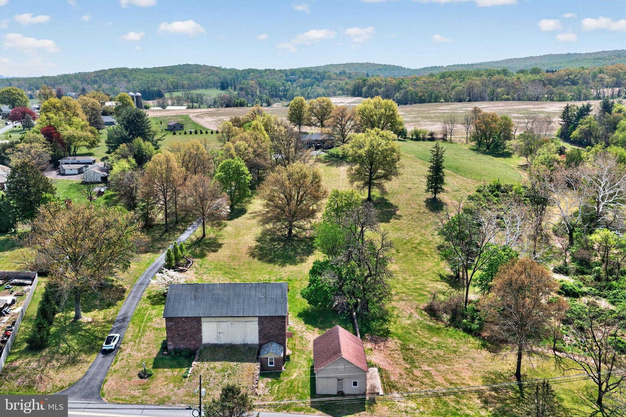 185 Black Matt Rd photo 5