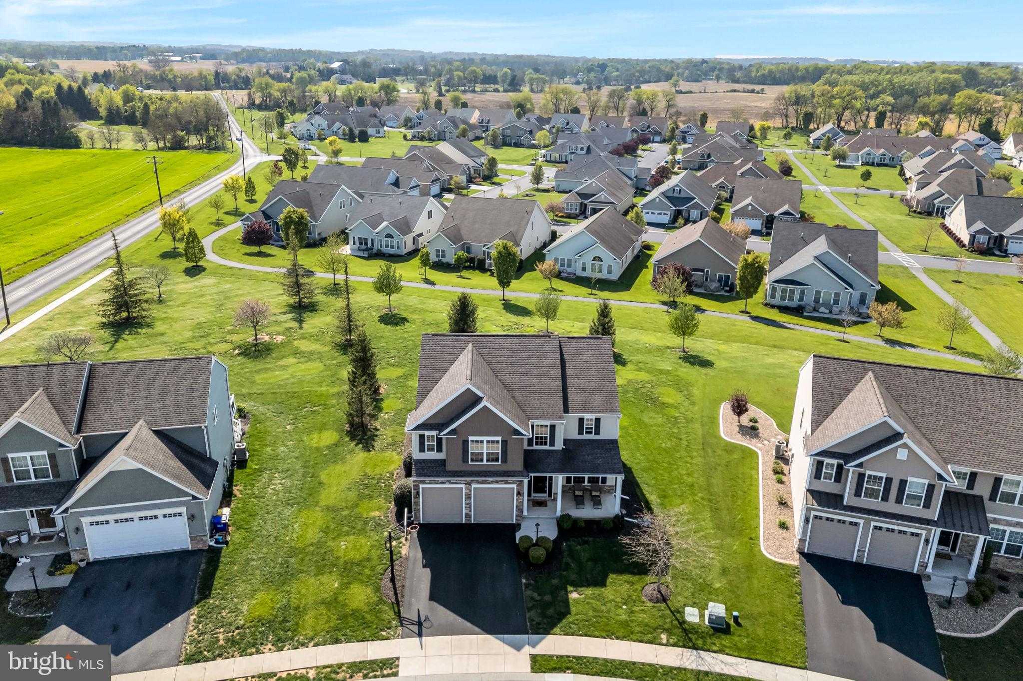 52 Danbury Dr, Mechanicsburg