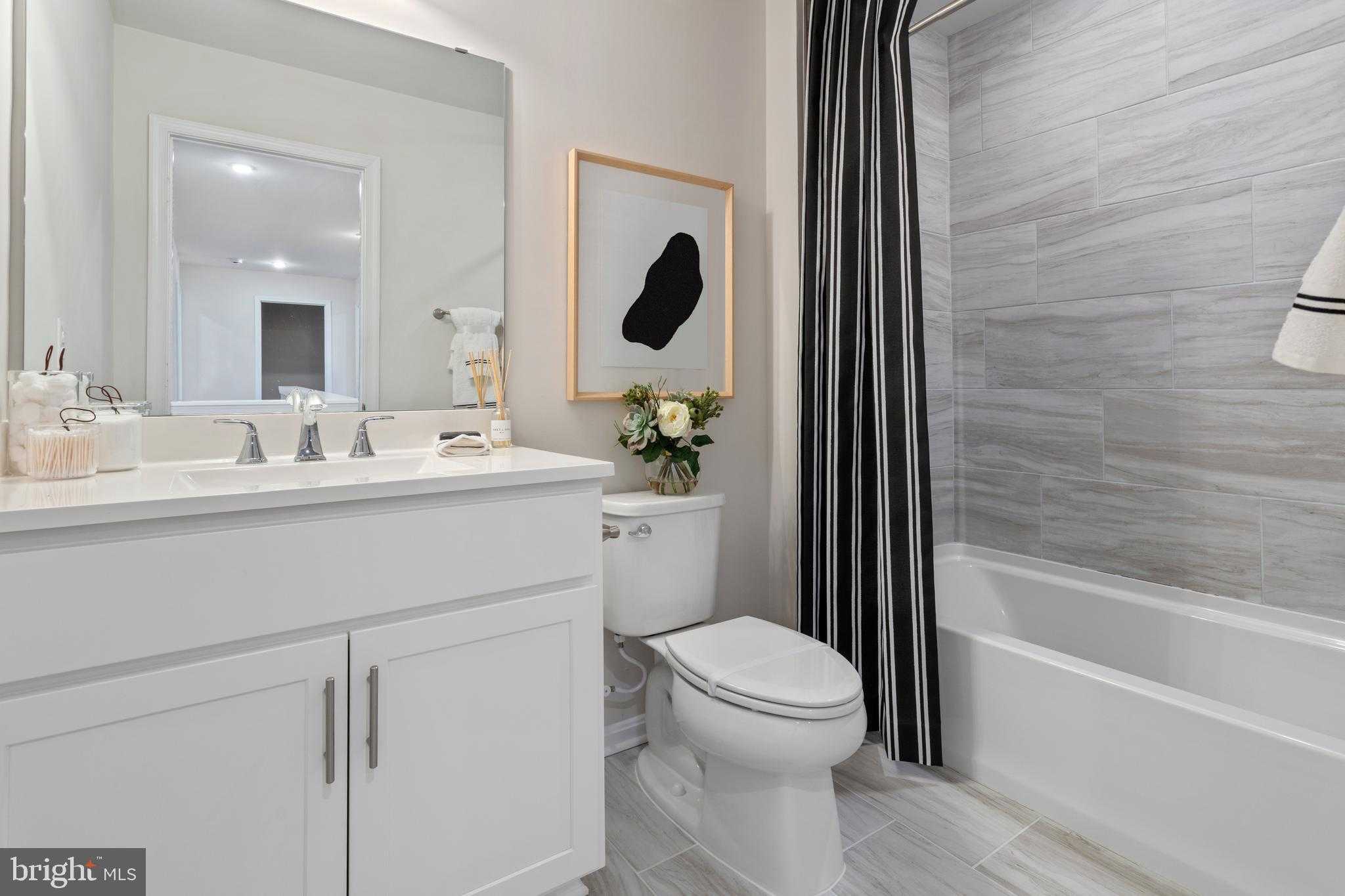 6 Foreman Rd E photo 15