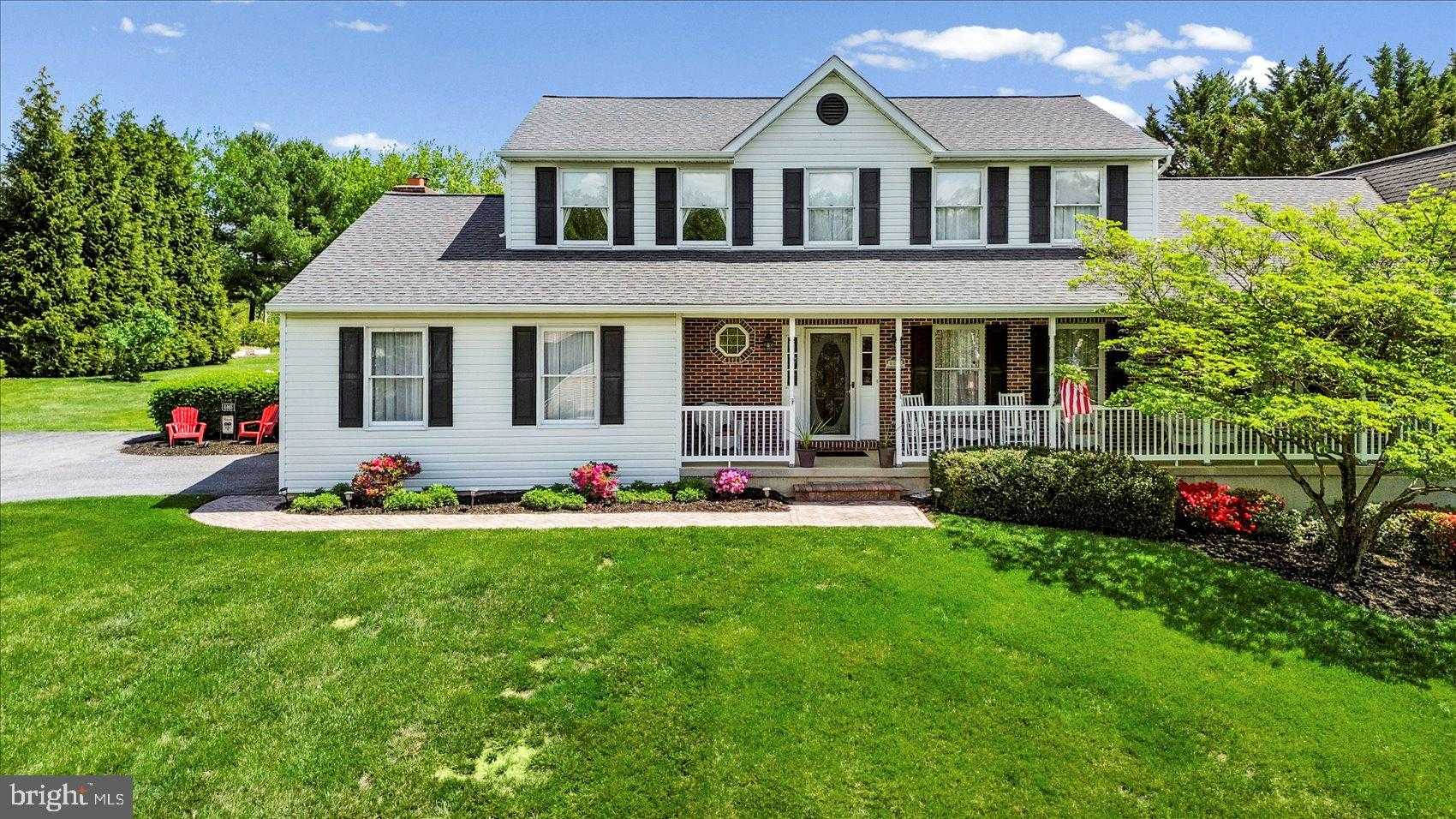 4465 Monument Dr photo 3