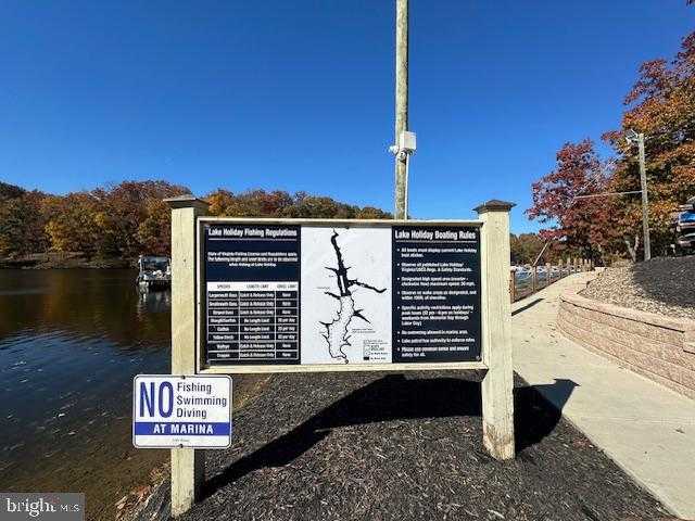 1201 Lakeview Dr photo 15