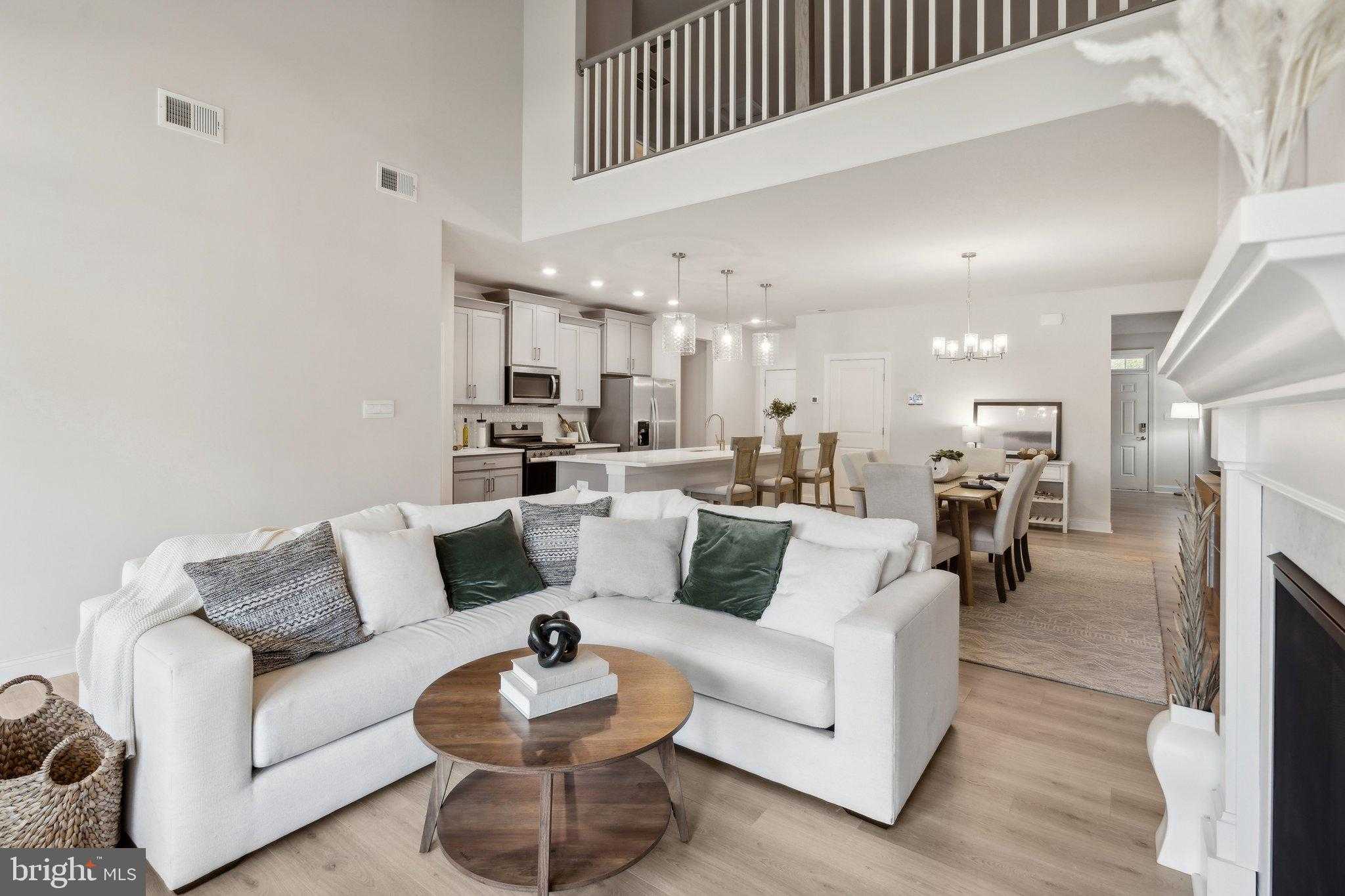 1312 Treviso Bay photo 25