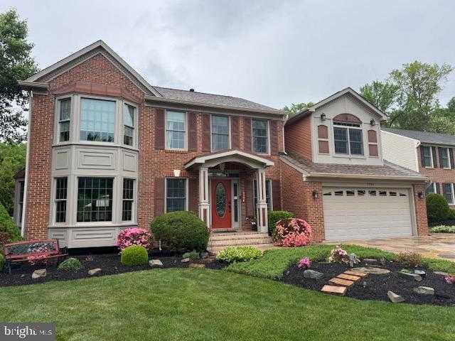 2304 Lakeshire Dr, Alexandria