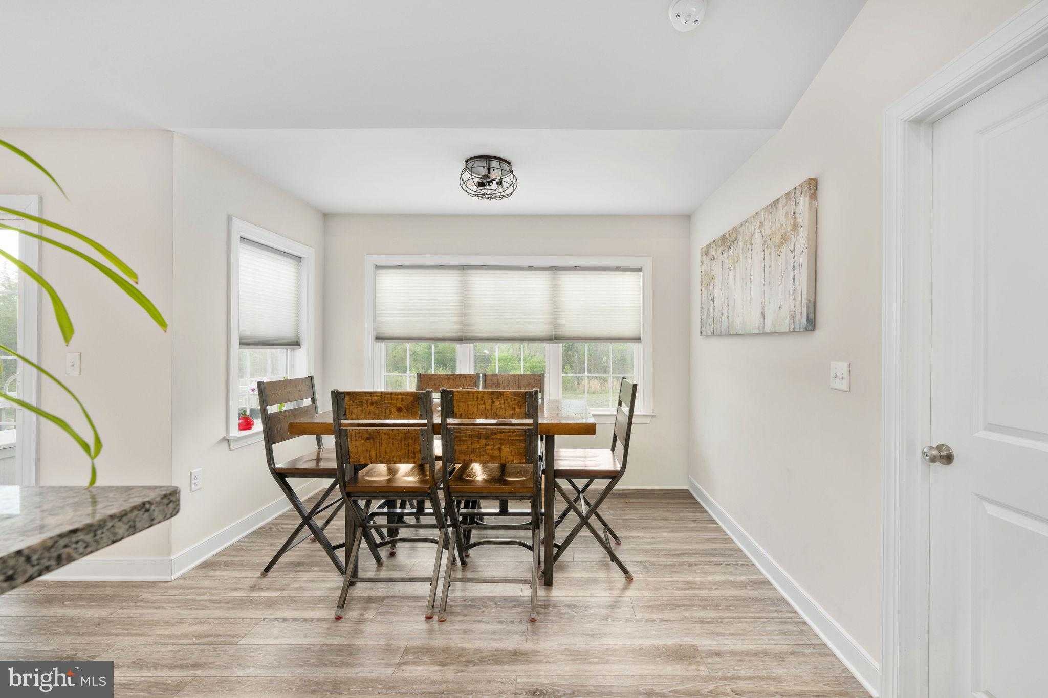 564 Equestrian Landing Trl photo 20