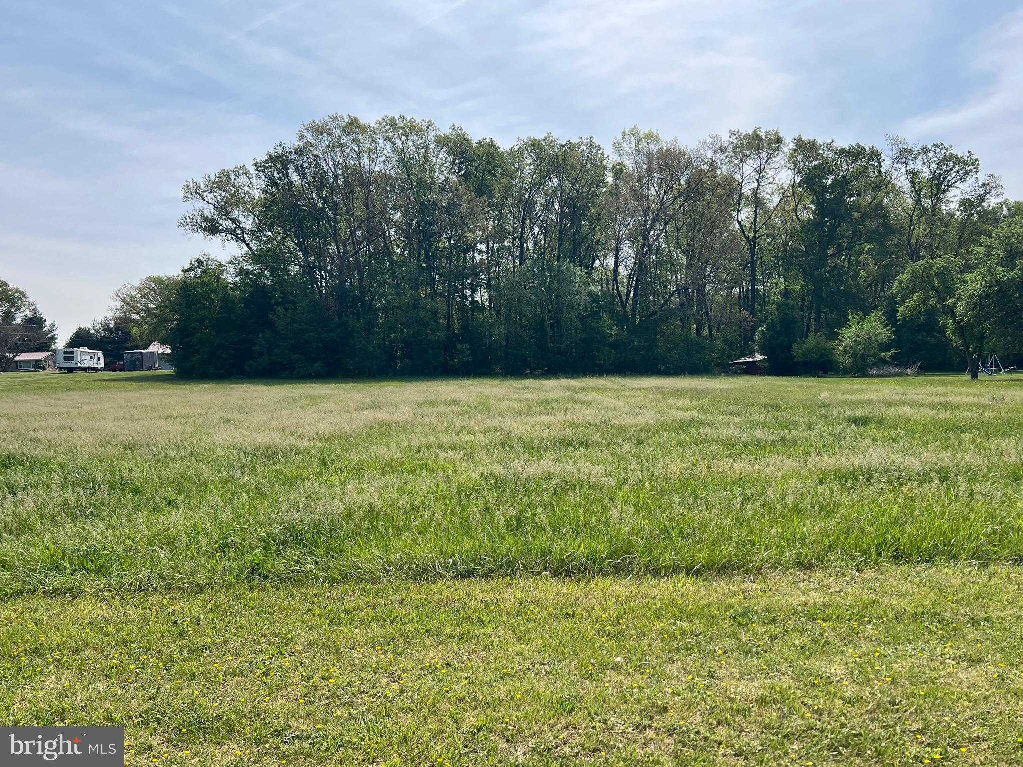 East Side Hwy photo 1