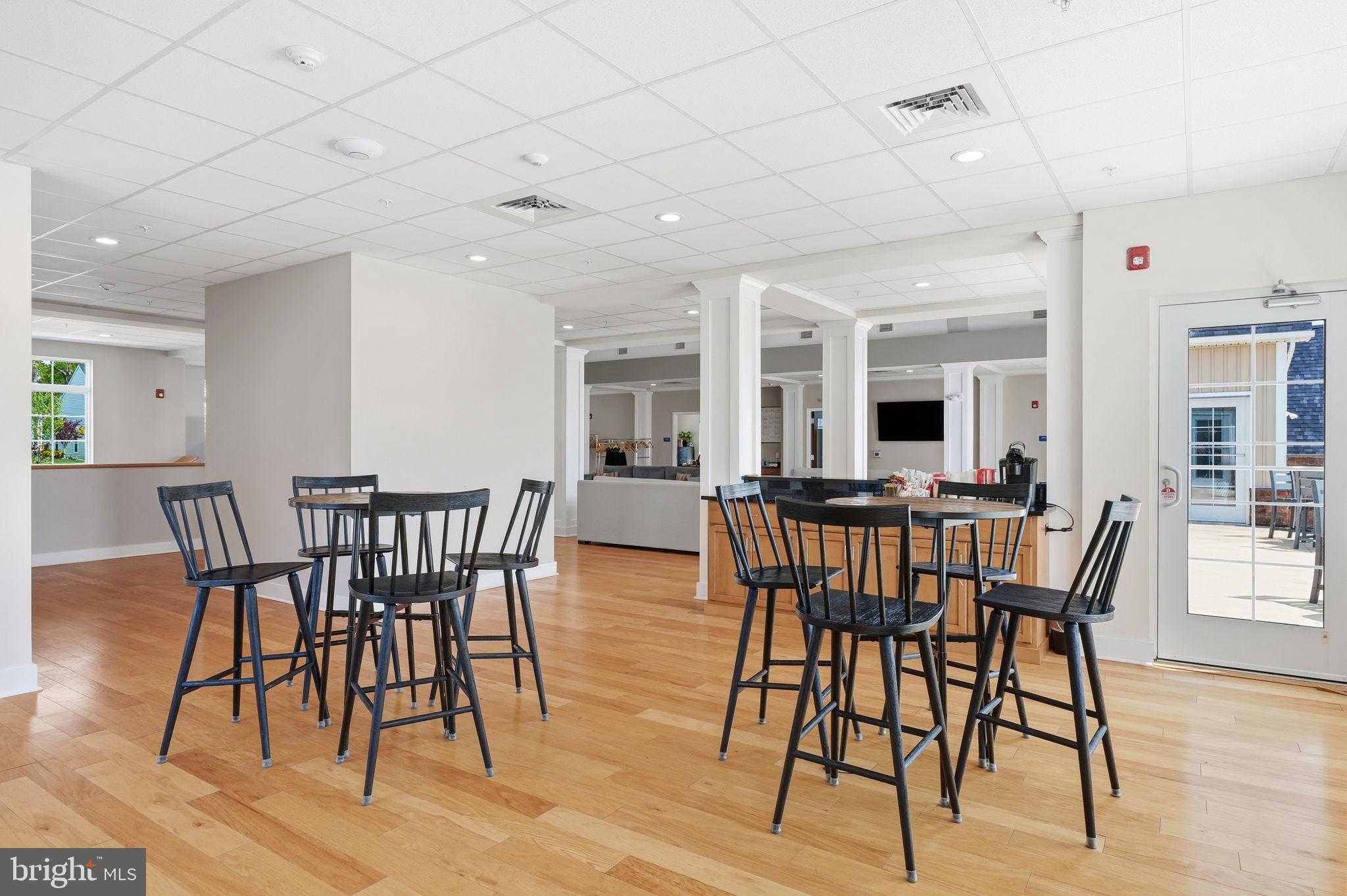 1406 Gorky Ln photo 78