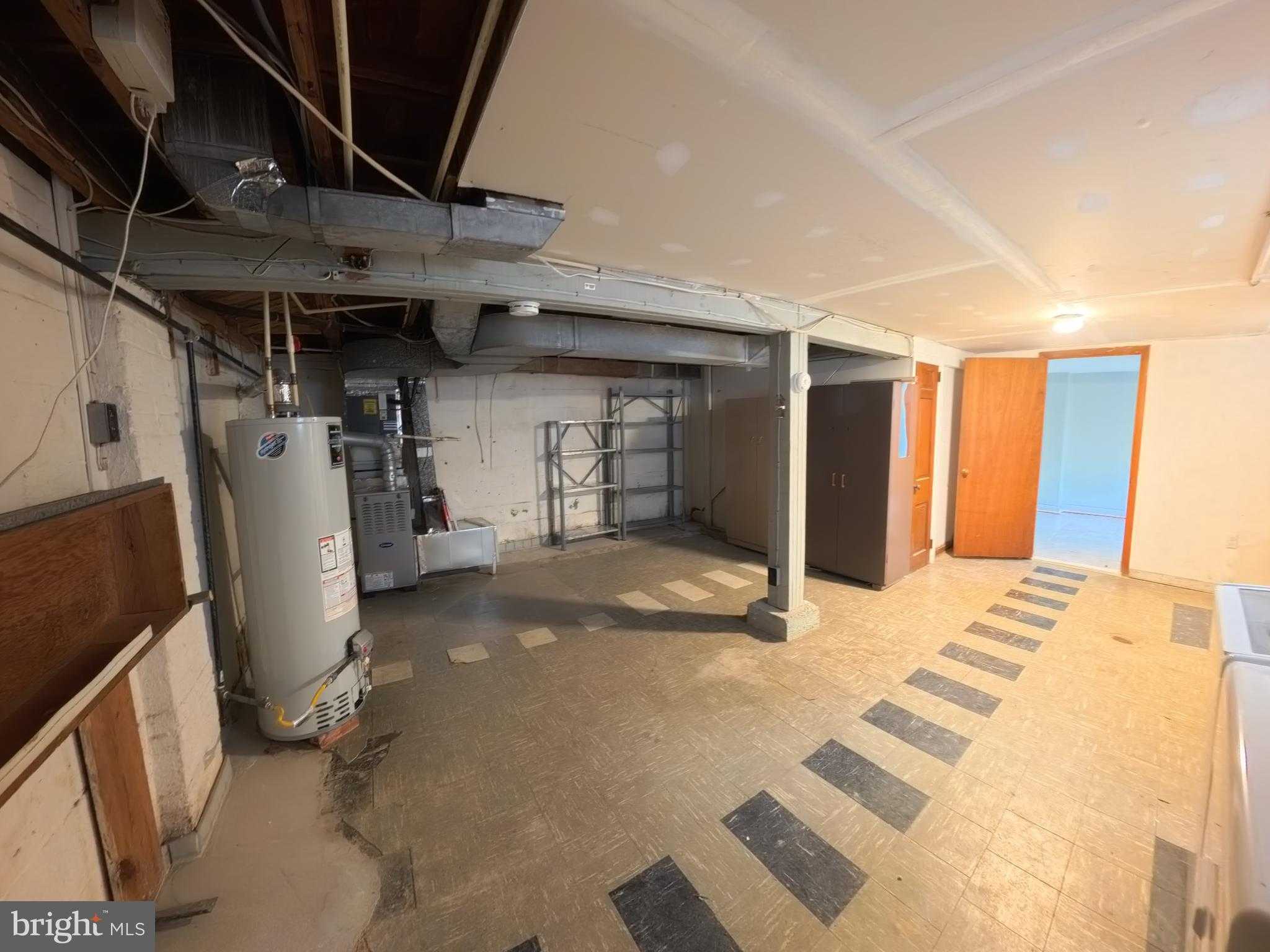 9428 Washington Blvd photo 26