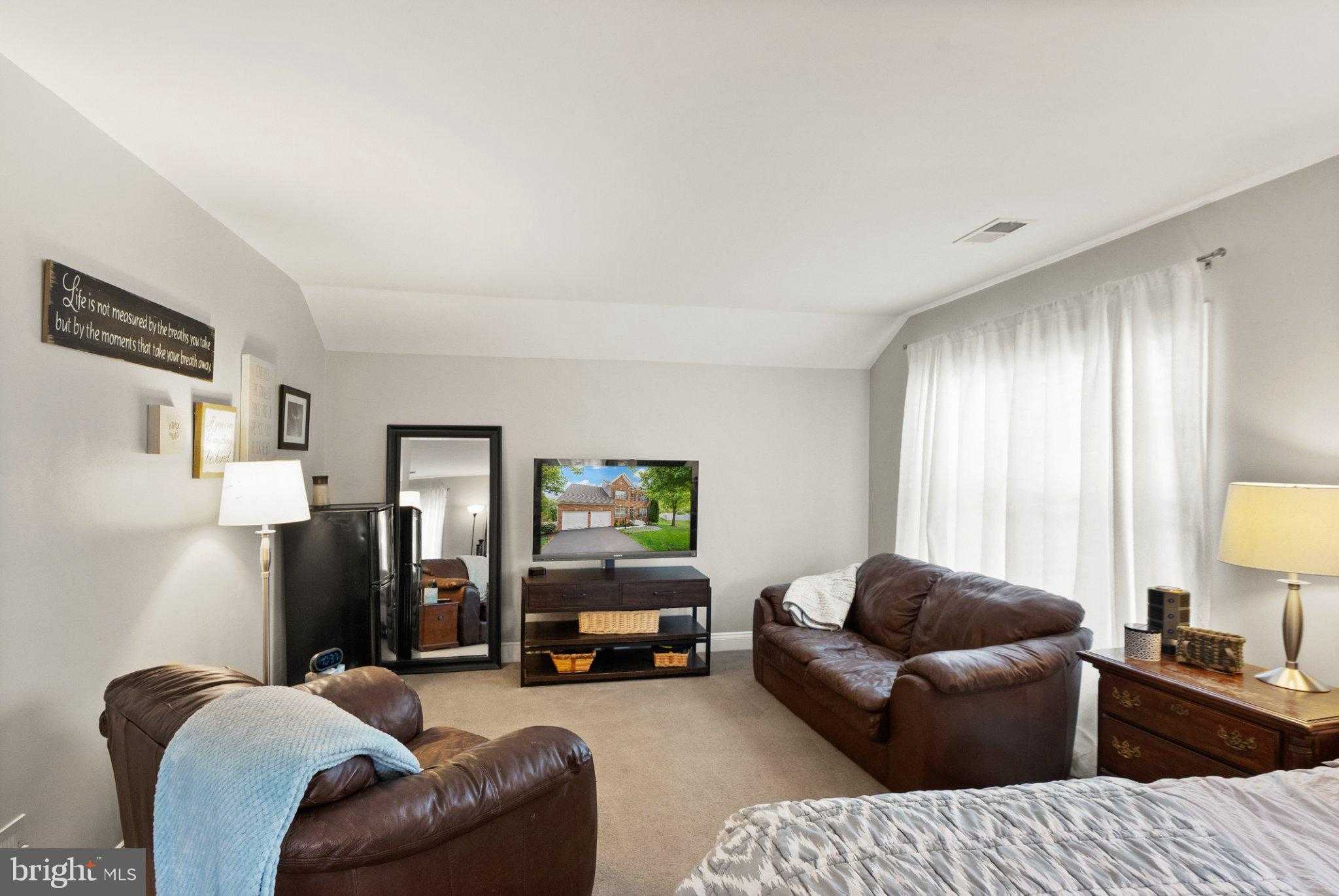 16609 Badger CT photo 27