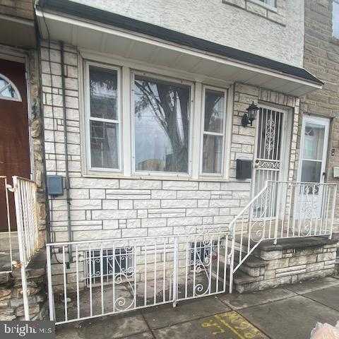 2557 E Monmouth St, Philadelphia