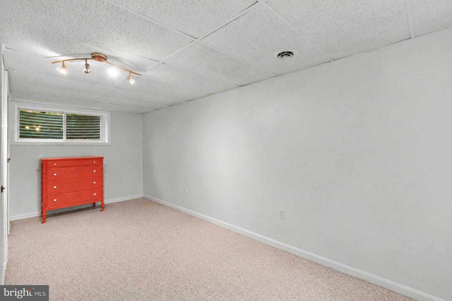 22 Fitzhugh Ave photo 33