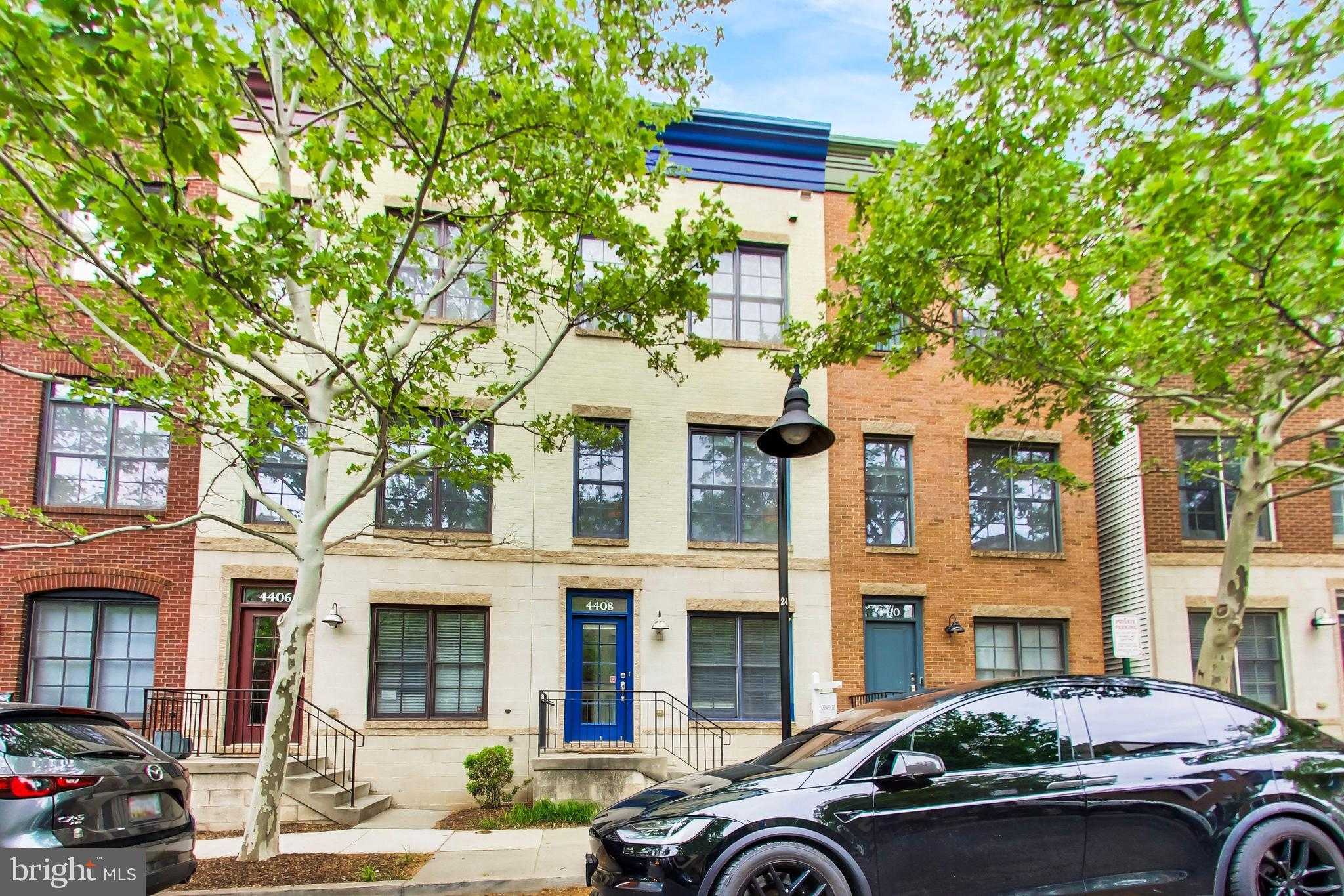 4408 Longfellow St photo 2