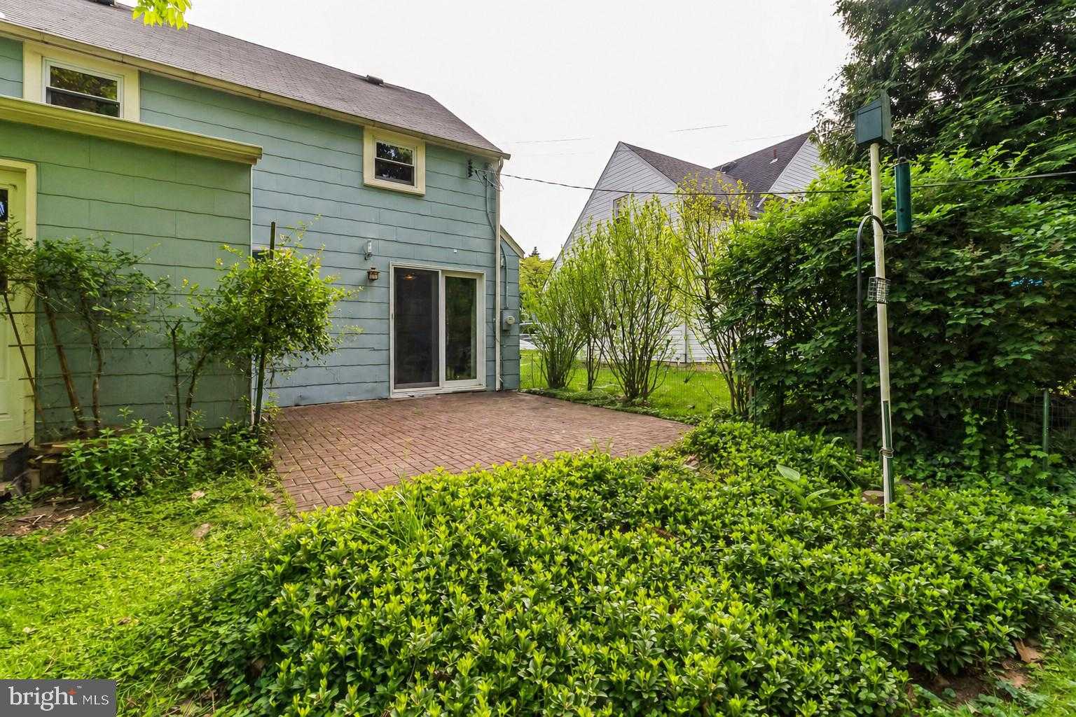 99 Runnymede Ave photo 17