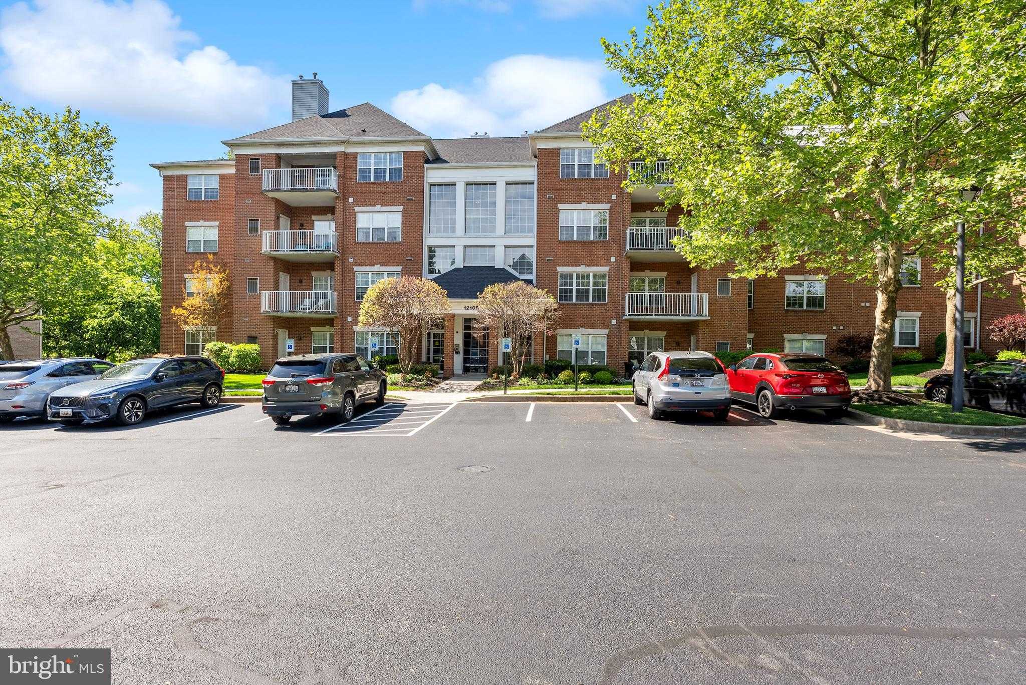 12105 Tullamore CT photo 2