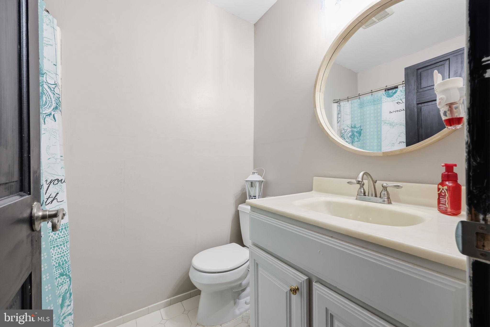 2754 Clayton St photo 17