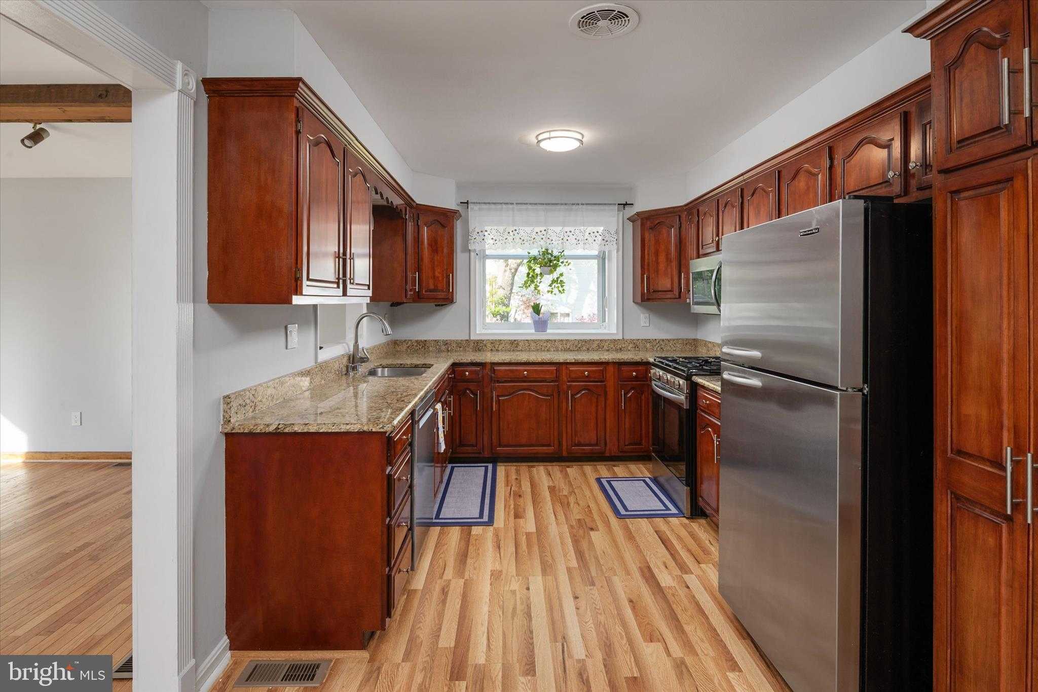 131 Jackpine Dr photo 22