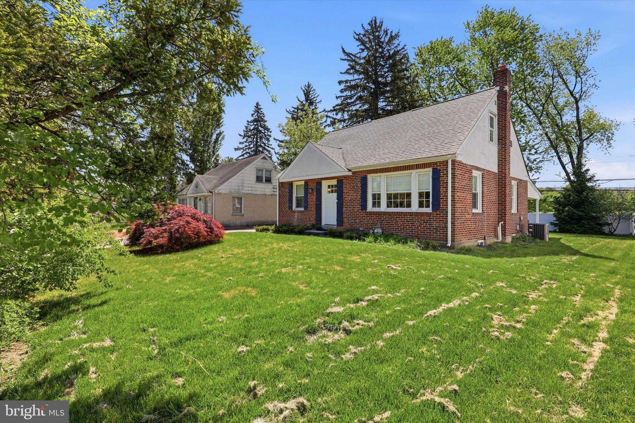 239 S Gulph Rd photo 2