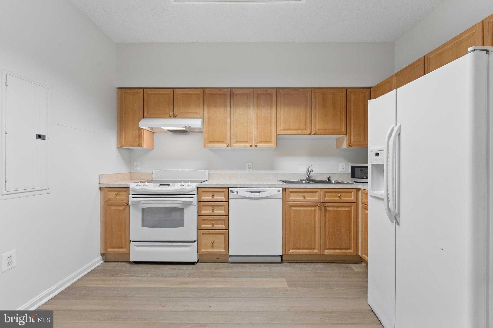 19355 Cypress Ridge Ter Unit 314 photo 12