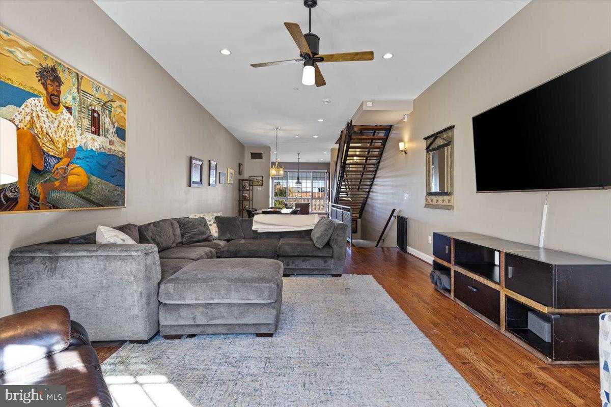914 Fagley St photo 9