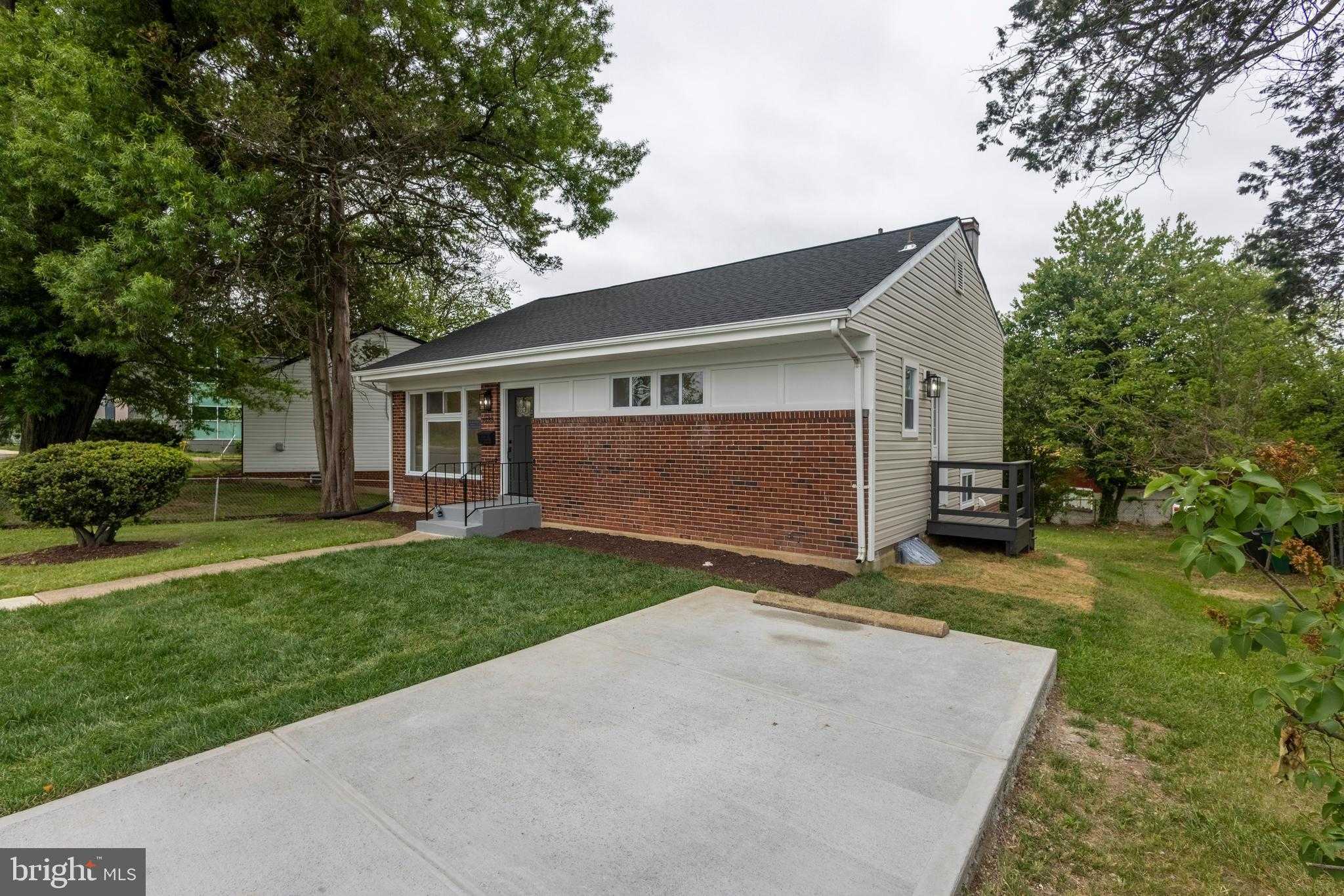 6233 Addison Rd, Capitol Heights