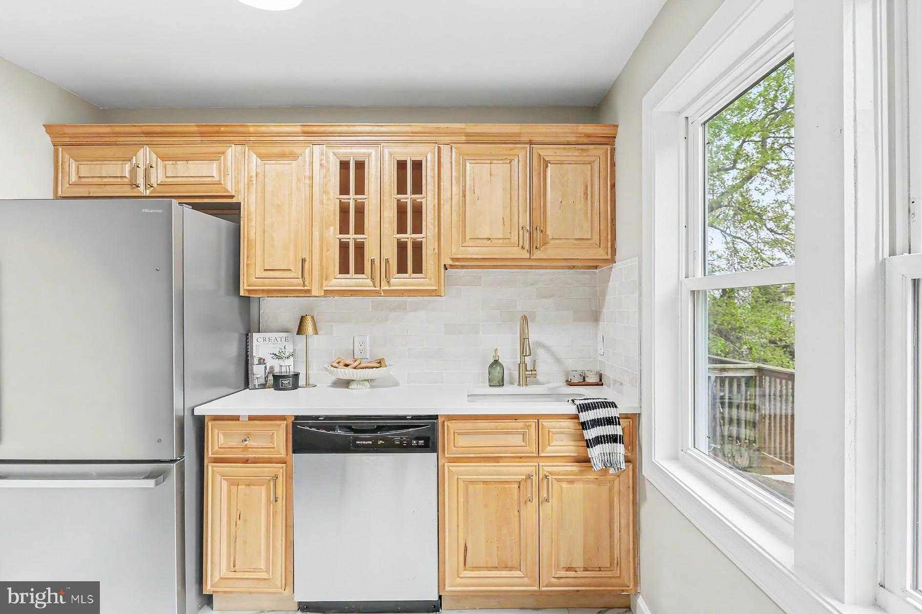 24 Rose Of Sharon Dr photo 12
