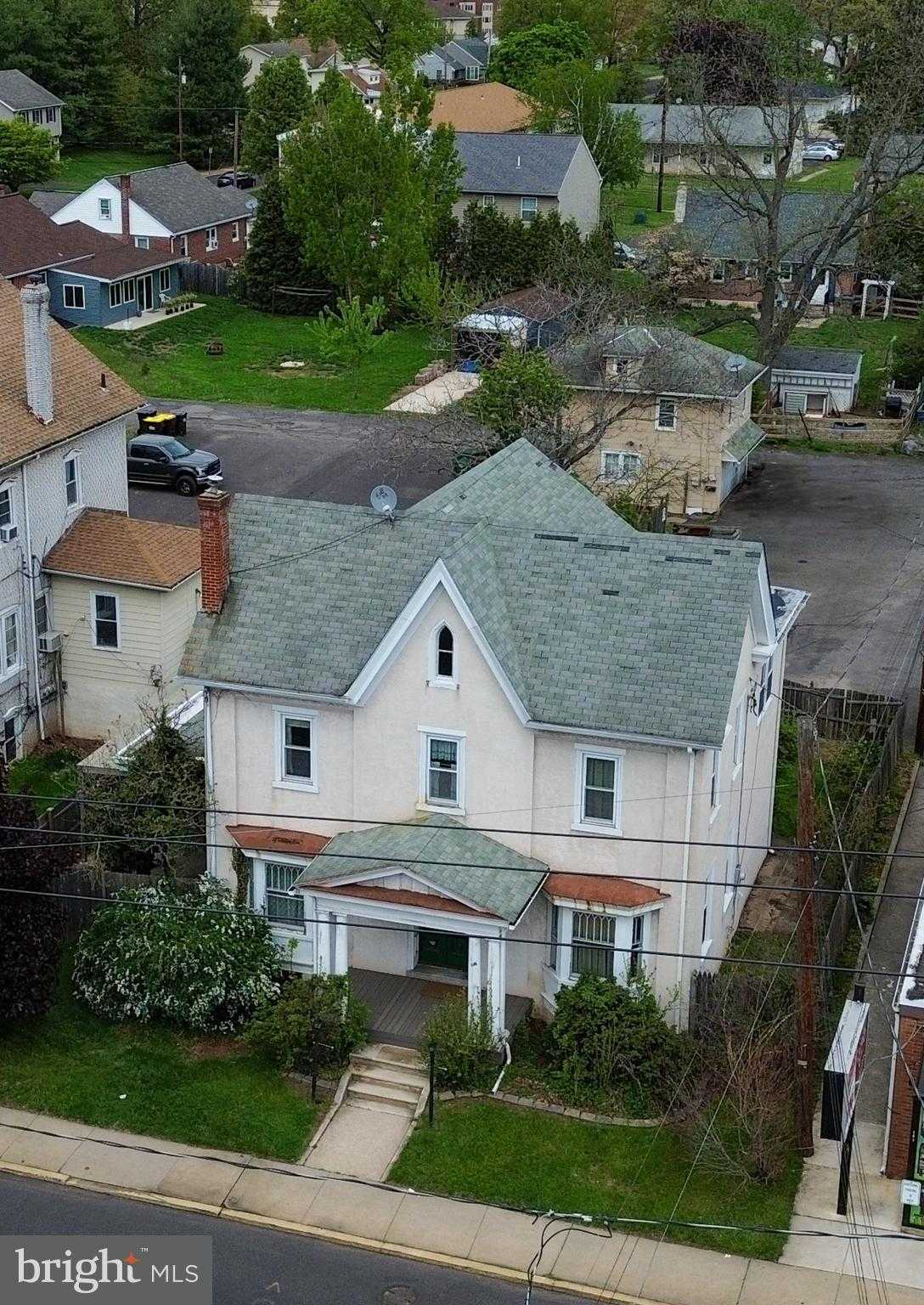 147 N Main St photo 50