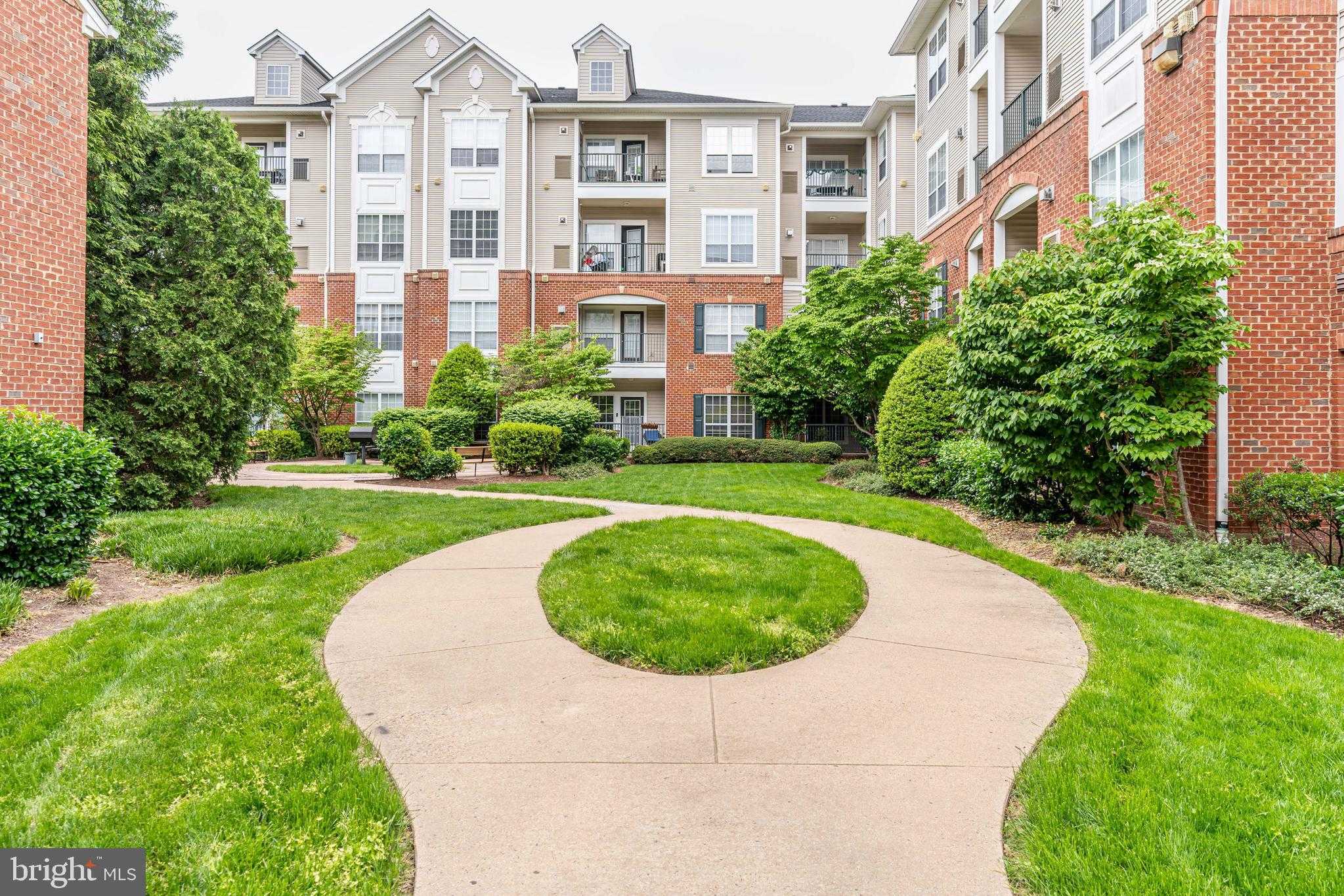 4850 Eisenhower Ave, Alexandria