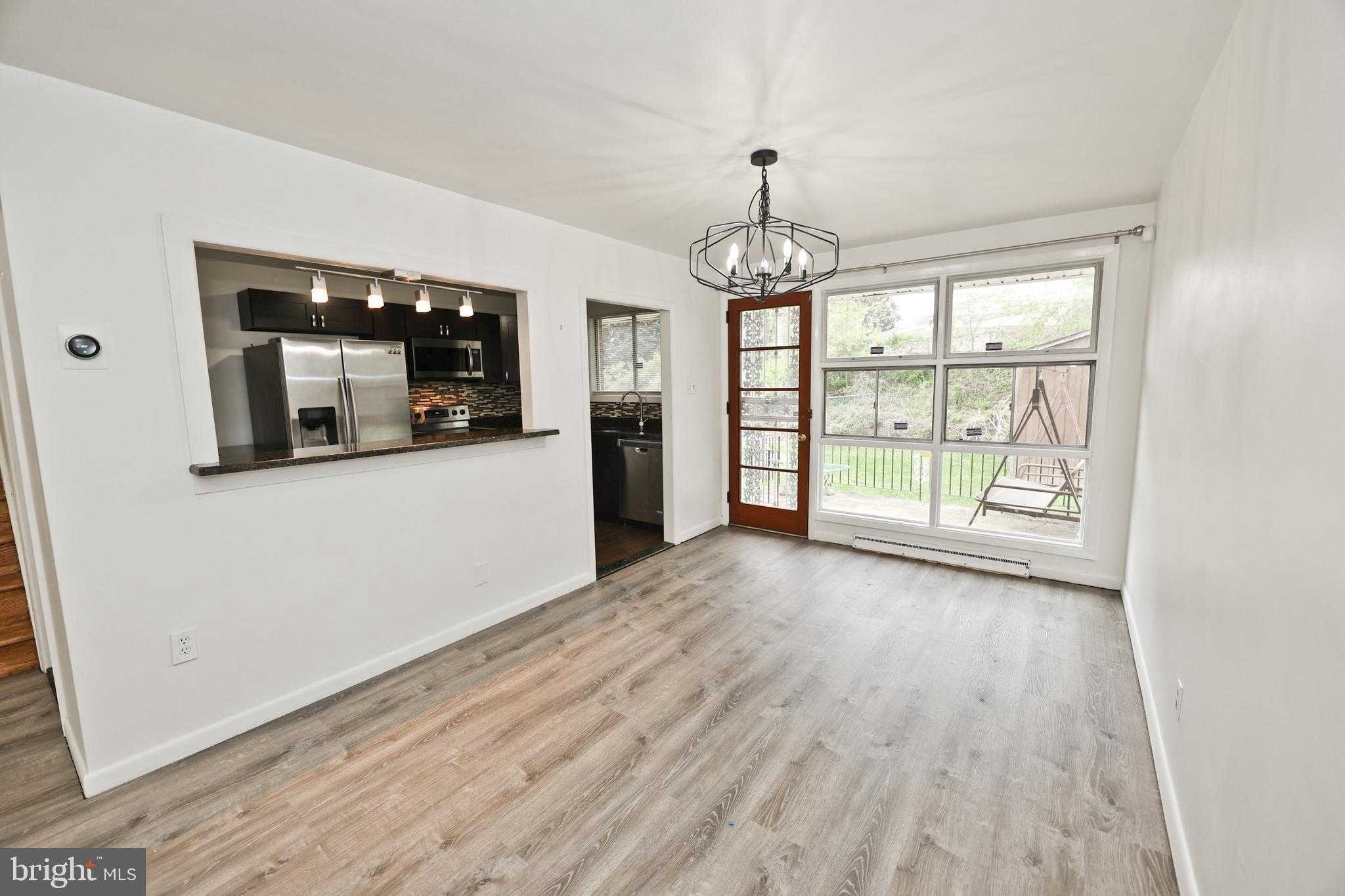 50 Eldon Ave photo 3