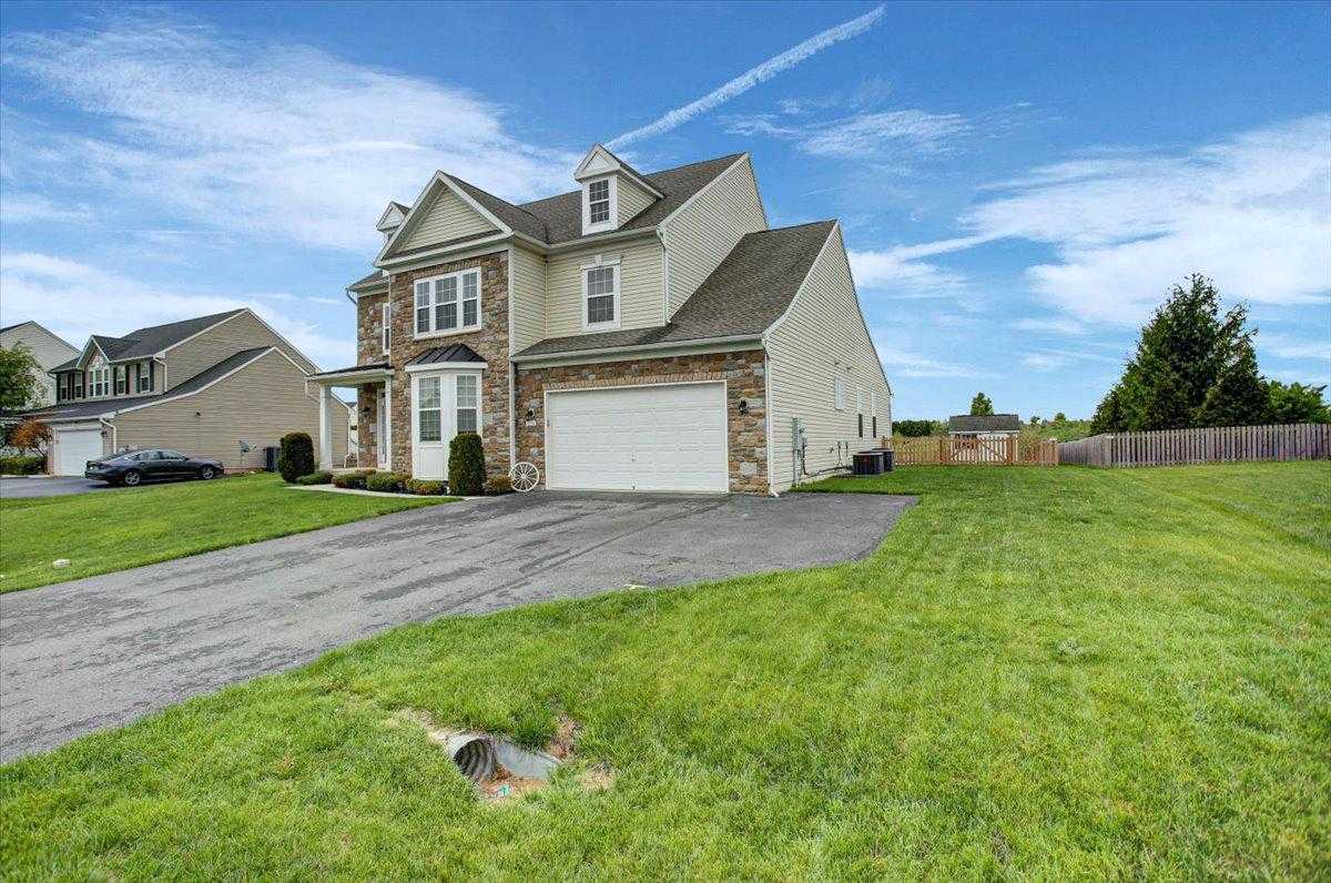 1236 Dallas Dr photo 3