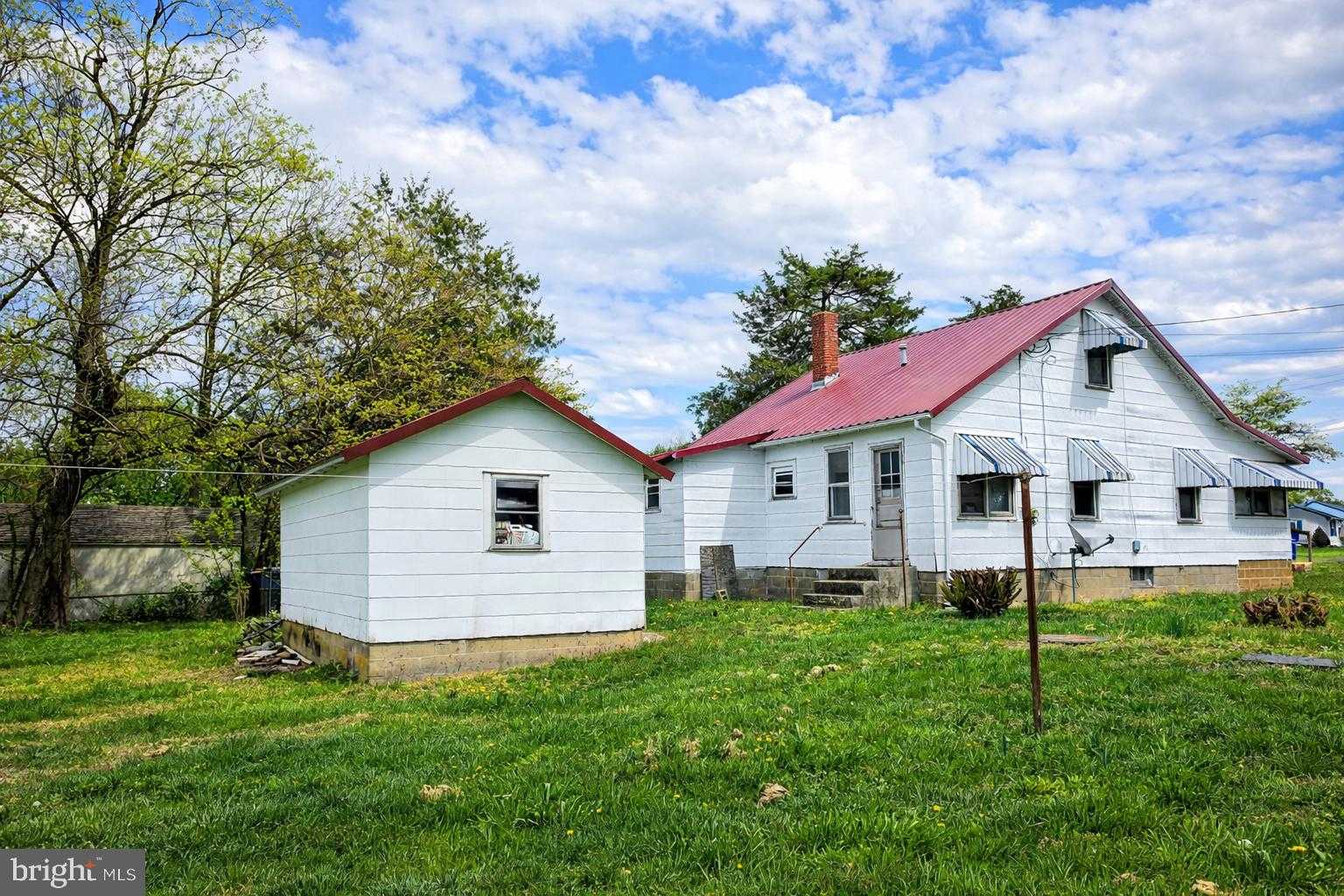 210 Groff Rd photo 3