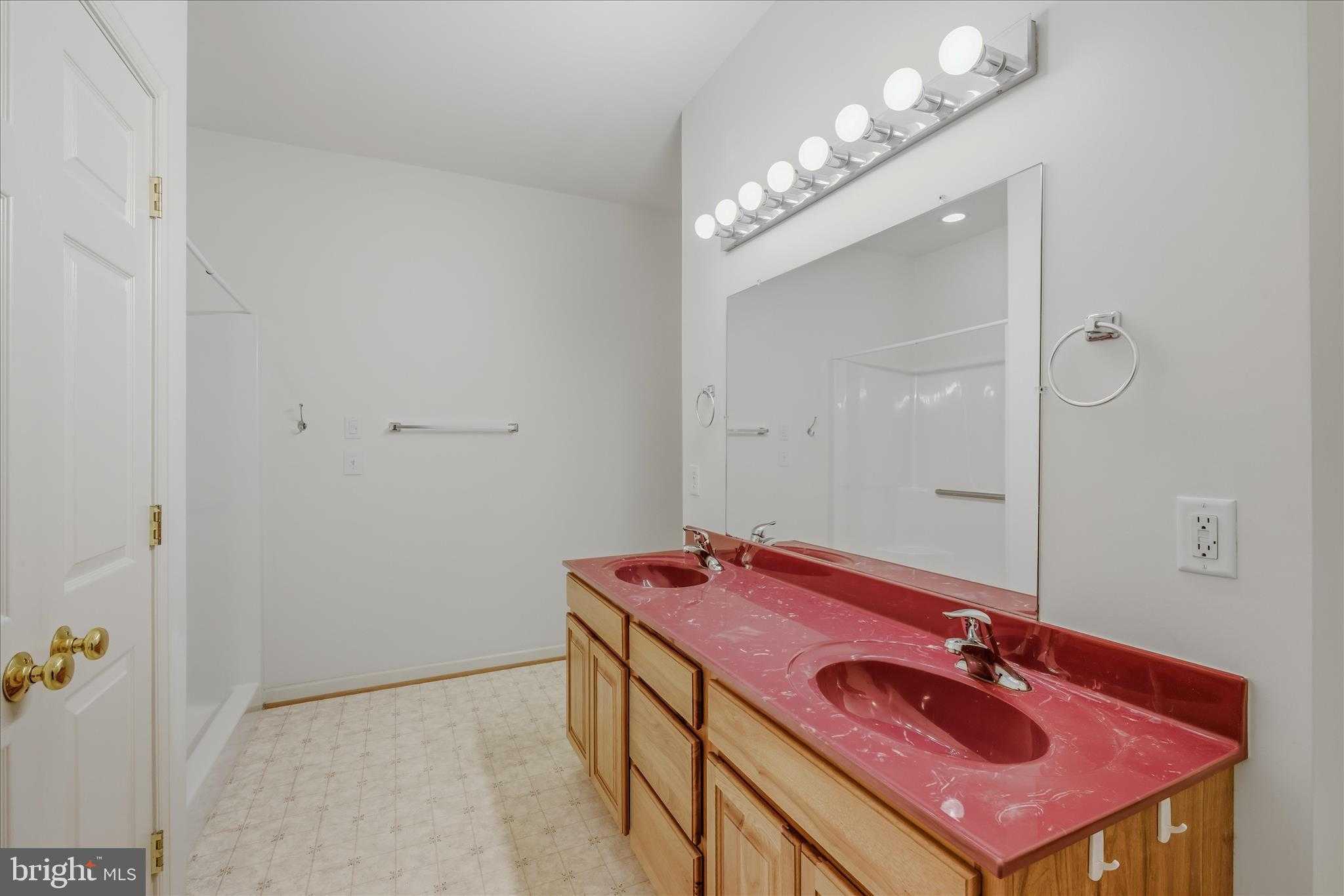 309 Brookline Dr photo 17