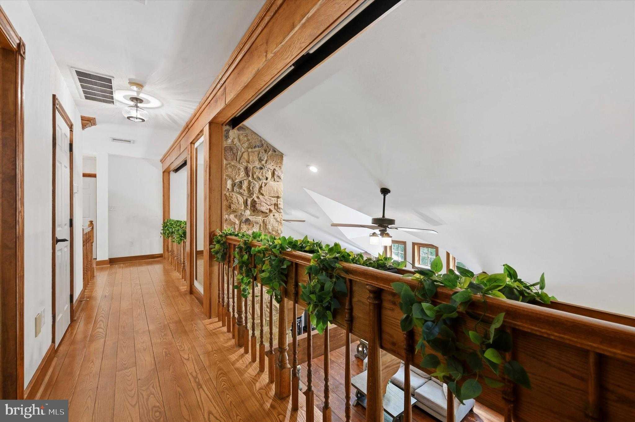 947 Lieds Rd photo 40