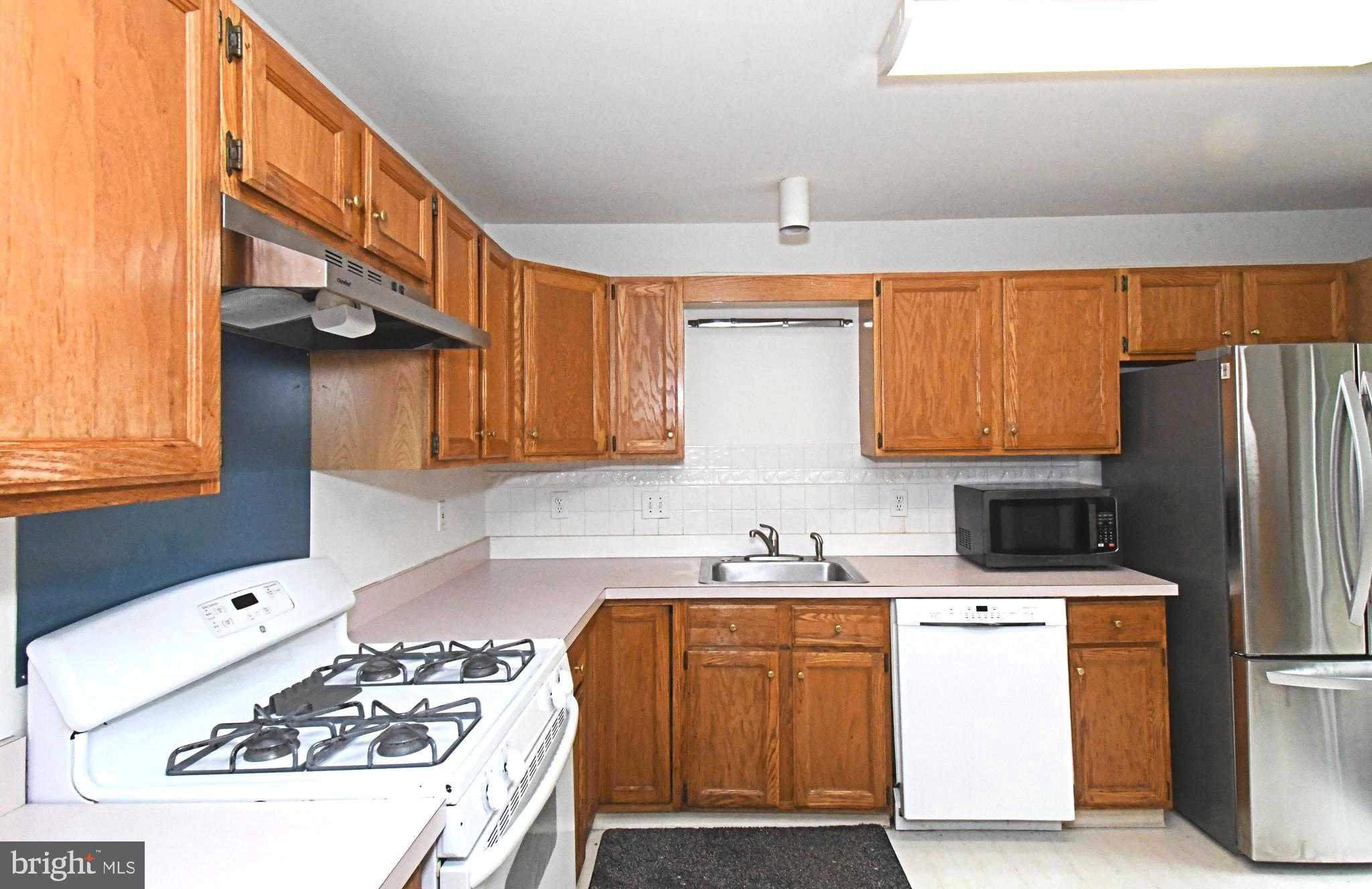 104 Aqueduct Dr photo 16