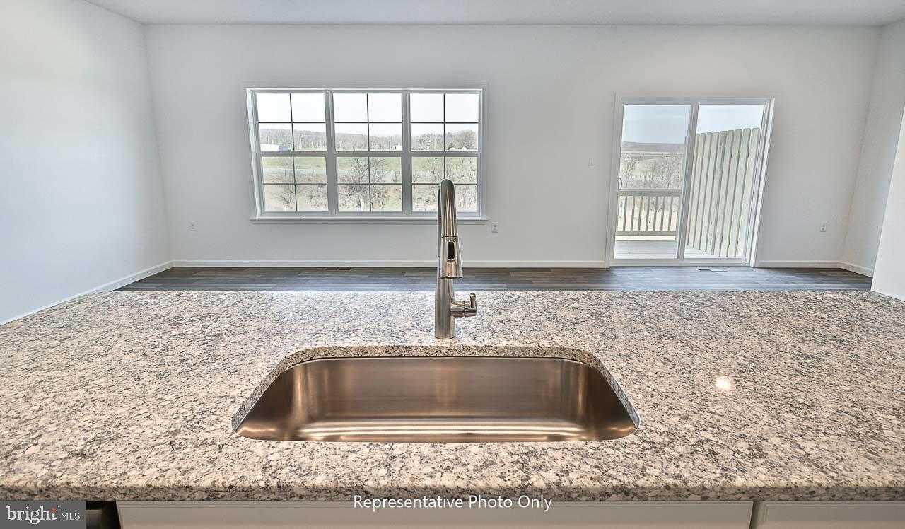 7829 Oak Brook Dr photo 11