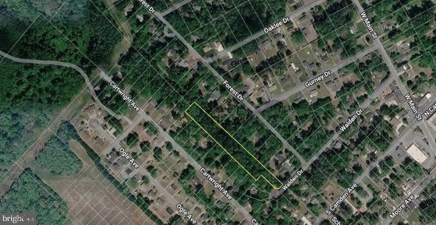 202 Walden Dr photo 1