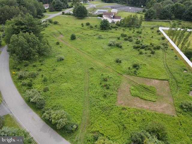Leslie Ln photo 3