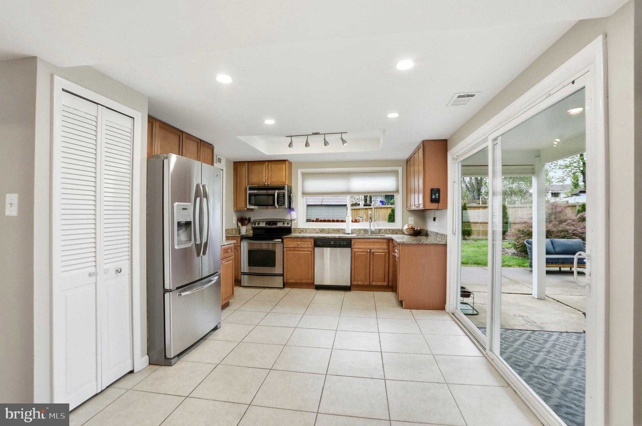 730 Sugarland Run Dr photo 12