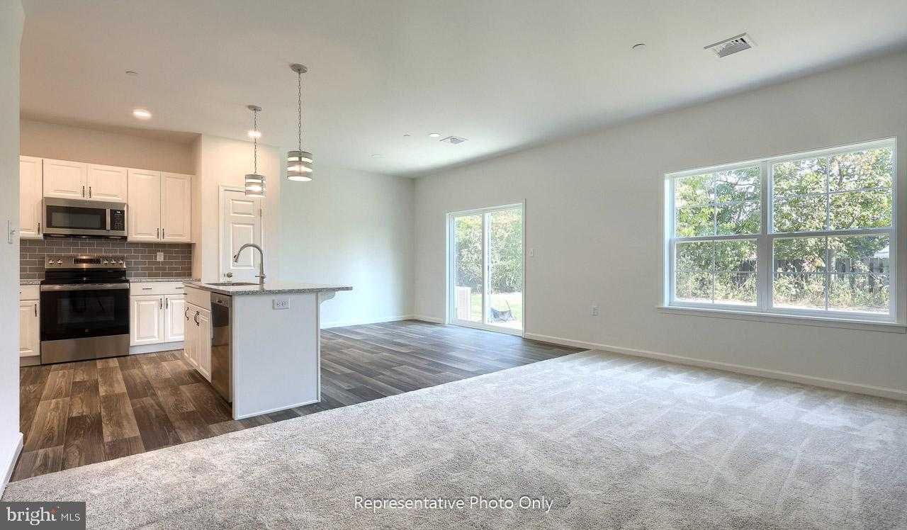 7852 Oak Brook Dr photo 5