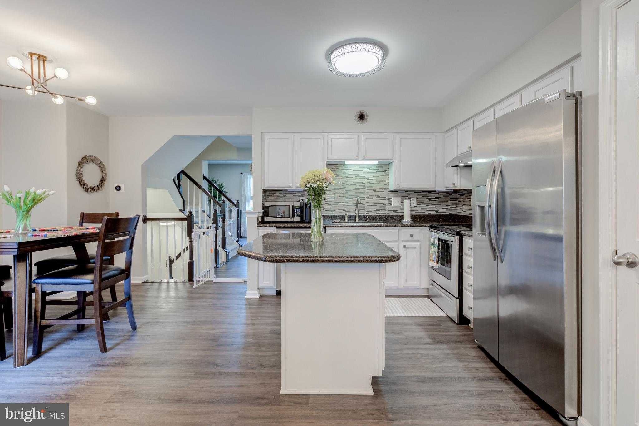 204 Anthony CT photo 26