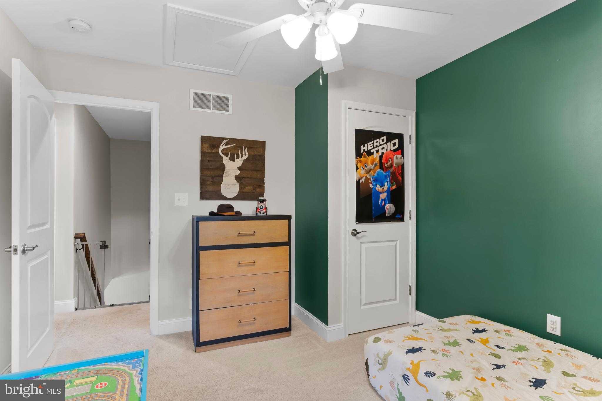 228 Parkway Dr photo 33