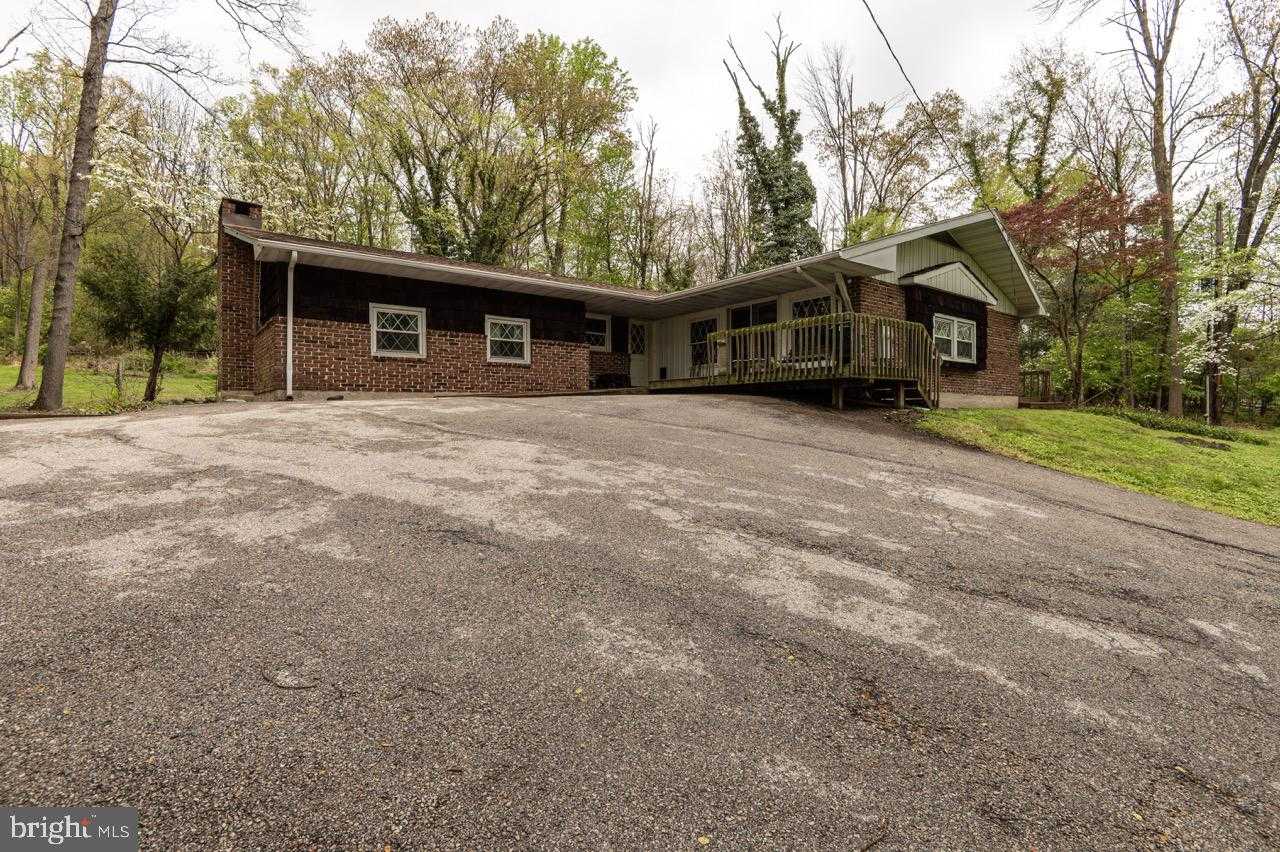 1701 Bahr Rd photo 17