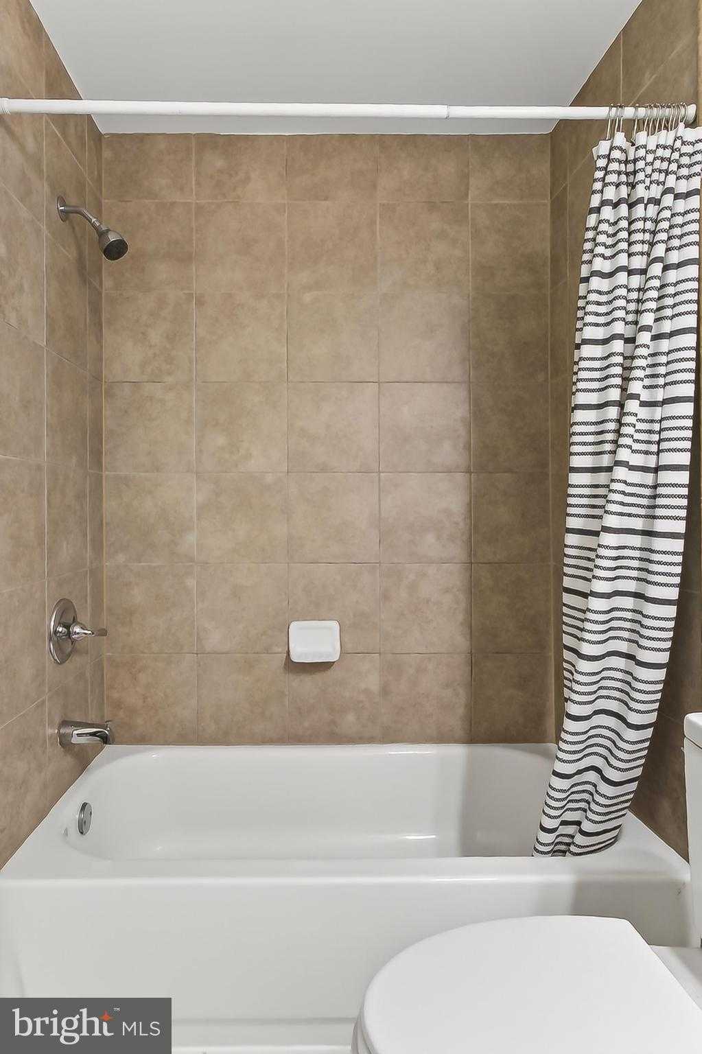 1948 Kennedy Dr Apt 203 photo 25