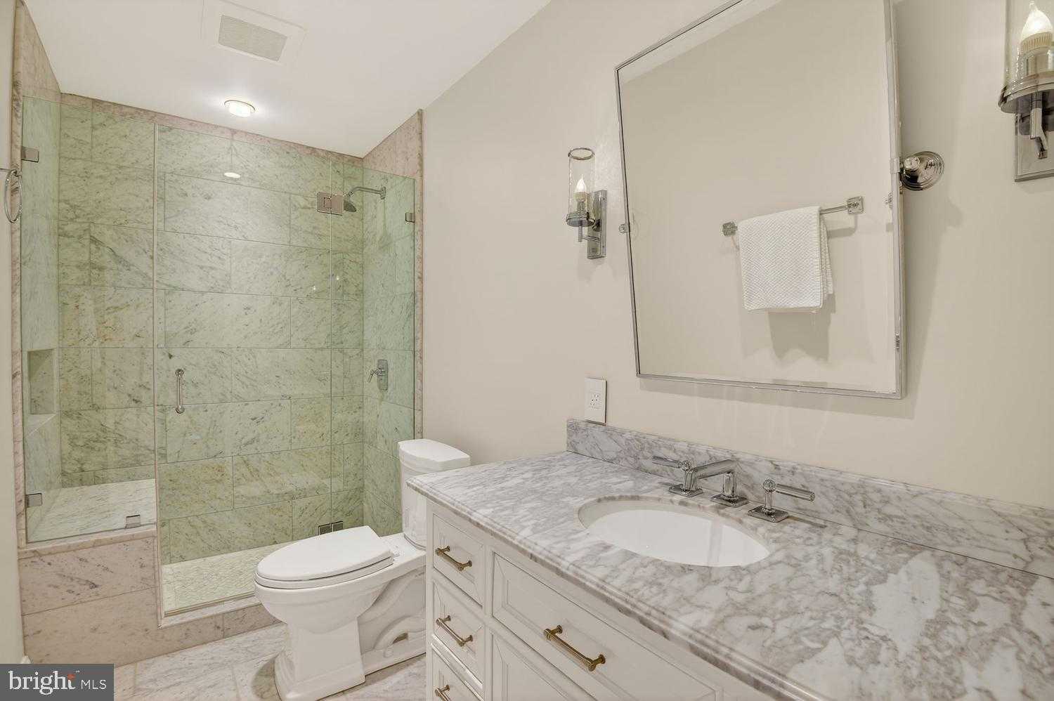 8601 Split Oak Cir photo 31