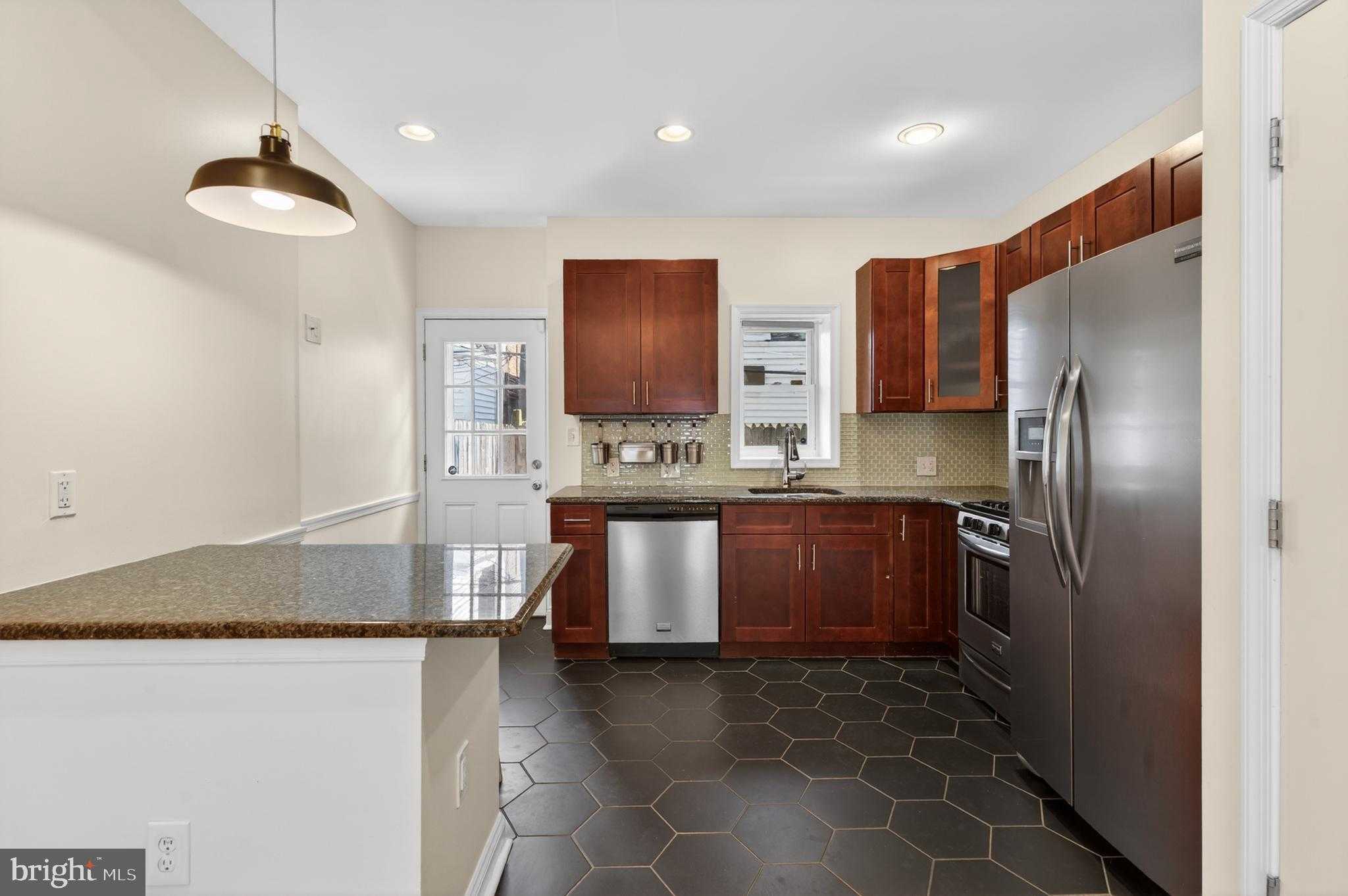2355 E Harold St photo 8