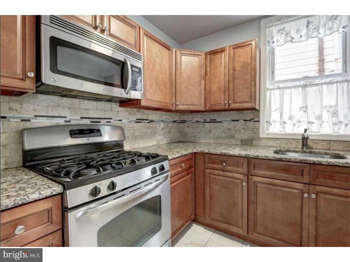 2666 Webb St photo 13
