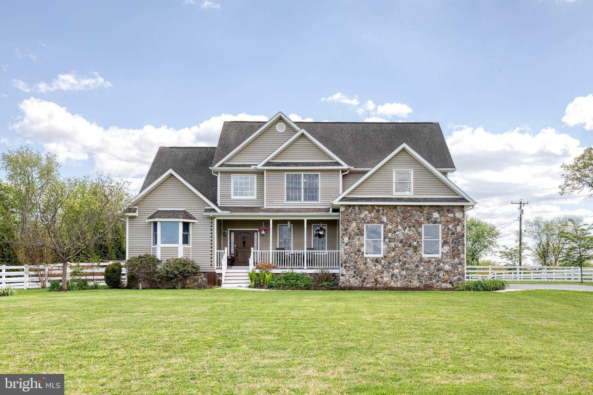 1097 Underwood Rd photo 1