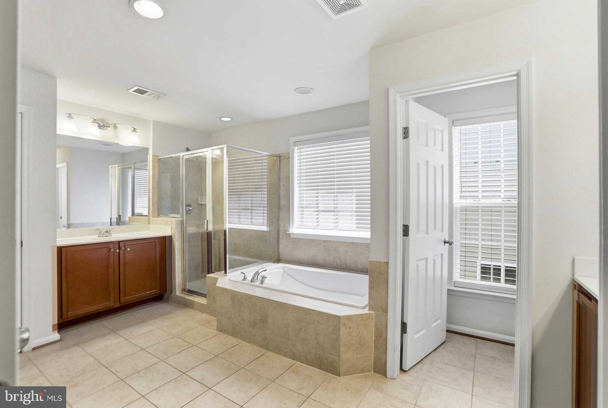 15208 Santander Dr photo 20
