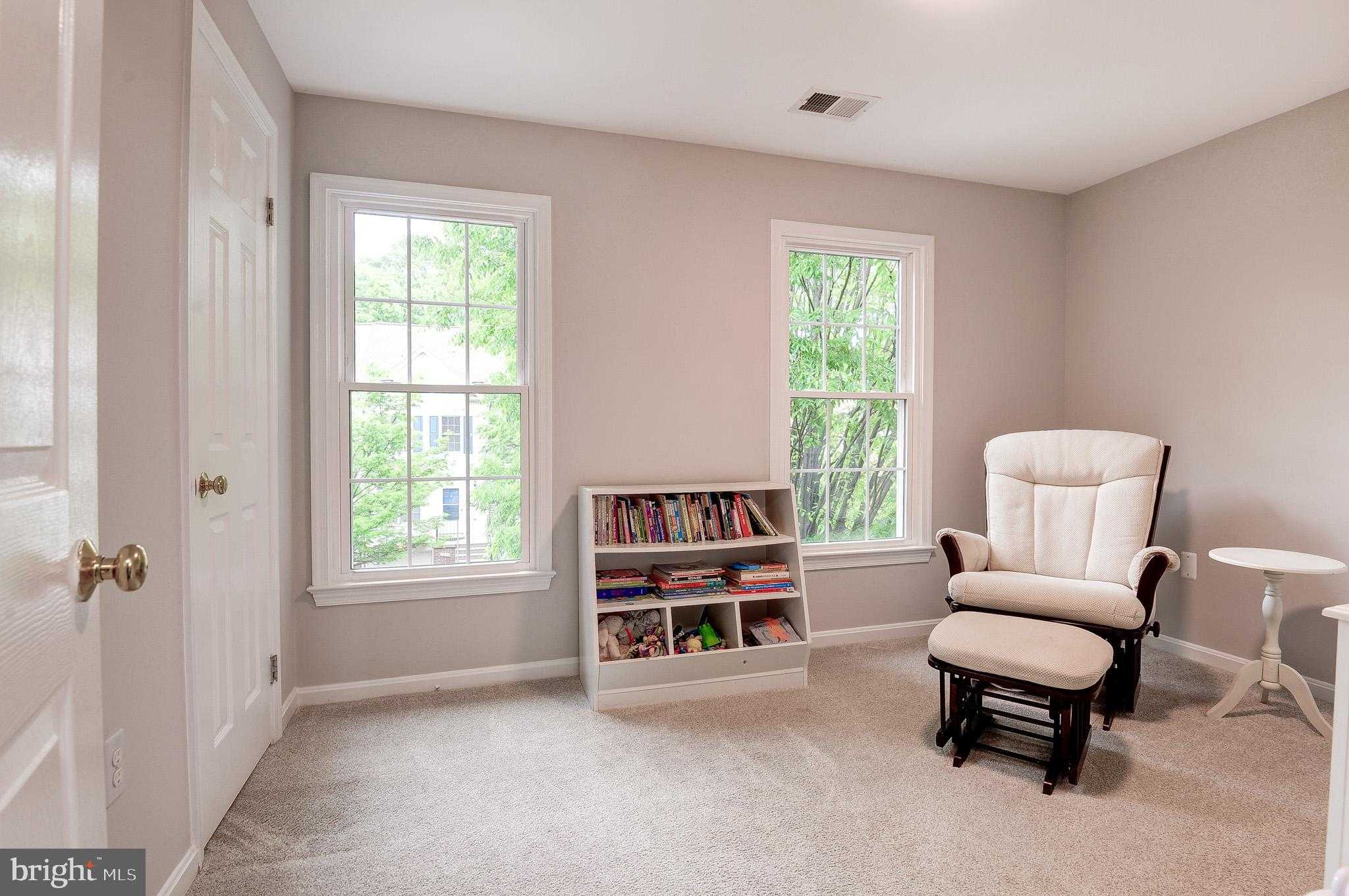 7832 Gum Springs Village Dr photo 18